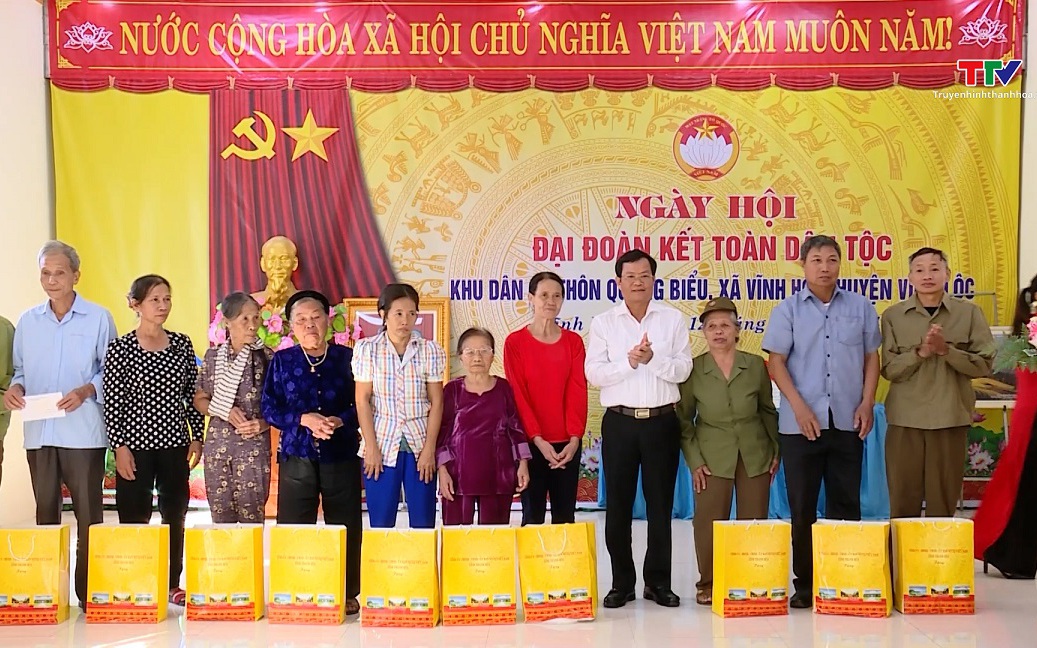 Phó Chủ tịch Hội đồng Nhân dân tỉnh Nguyễn Quang Hải dự Ngày hội Đại đoàn kết toàn dân tộc tại huyện Vĩnh Lộc