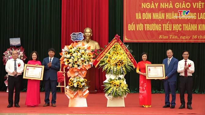 Thạch Thành tổ chức kỷ niệm ngày nhà giáo Việt Nam- Ảnh 1.