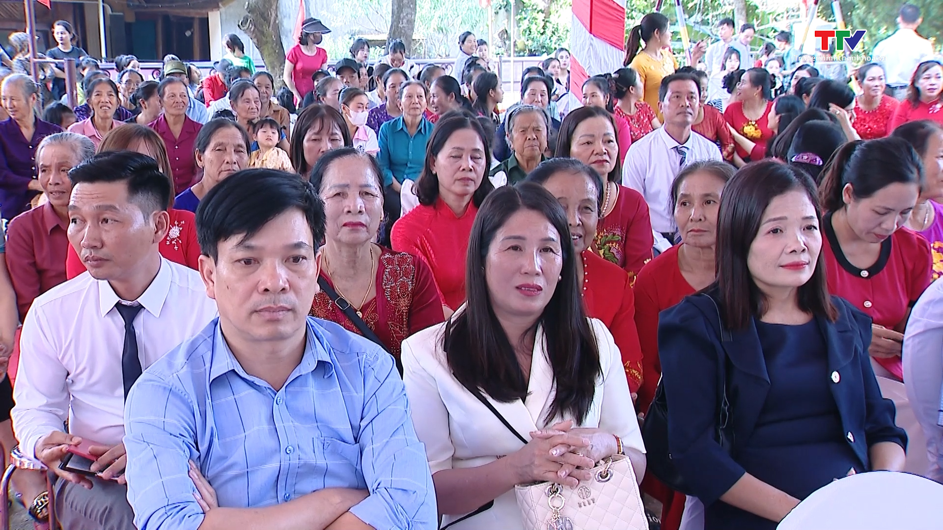 Phó Bí thư Thường trực Tỉnh uỷ Lại Thế Nguyên dự ngày hội đại đoàn kết tại thôn Hùng Tiến, xã Xuân Bình, huyện Như Xuân- Ảnh 4.