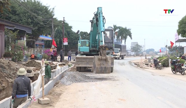 Cần đảm bảo an toàn trong thi công hệ thống thoát nước trên quốc lộ 47C đoạn qua xã Thọ Hải, huyện Thọ Xuân- Ảnh 1.