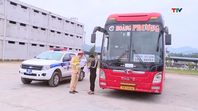 Công an Thanh Hóa thực hiện cao điểm bảo đảm trật tự, an toàn giao thông- Ảnh 1.