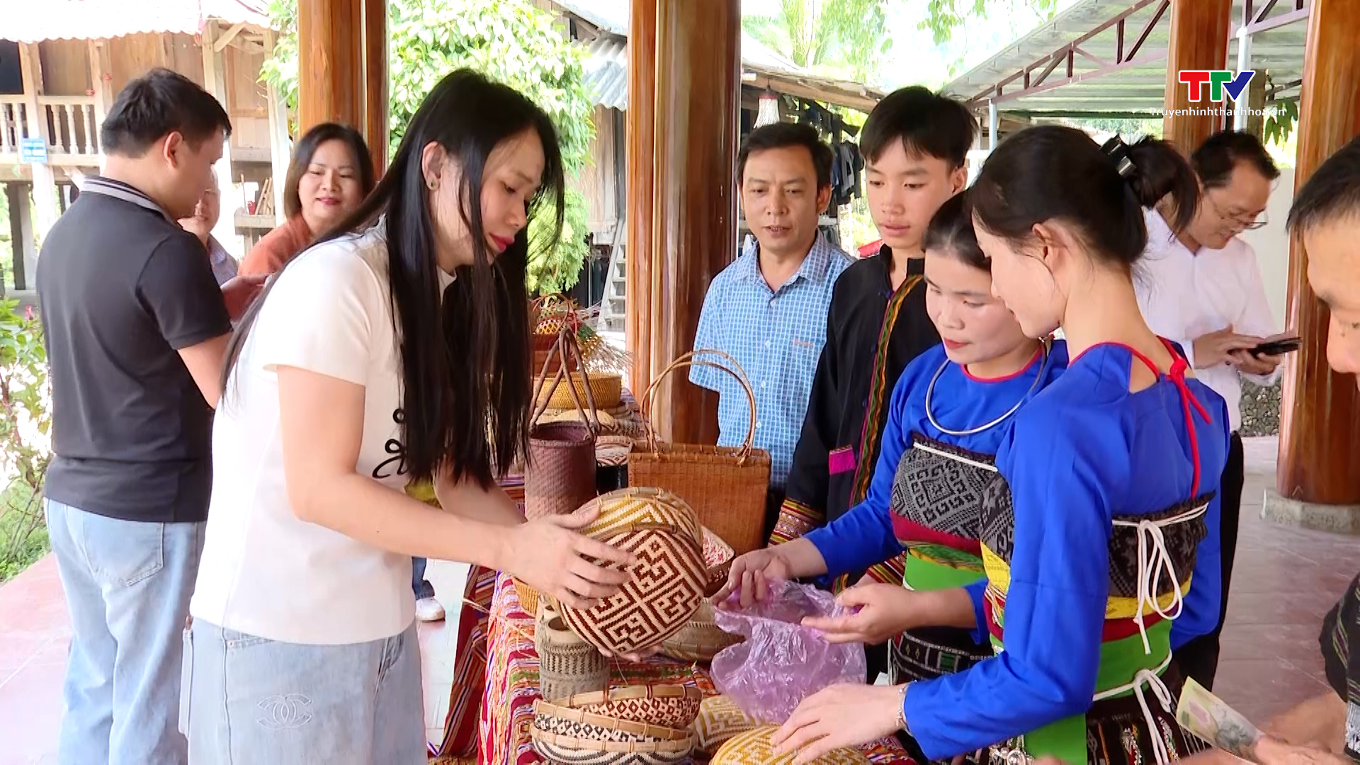 Một số khu, điểm du lịch thiếu sức hấp dẫn du khách- Ảnh 1.