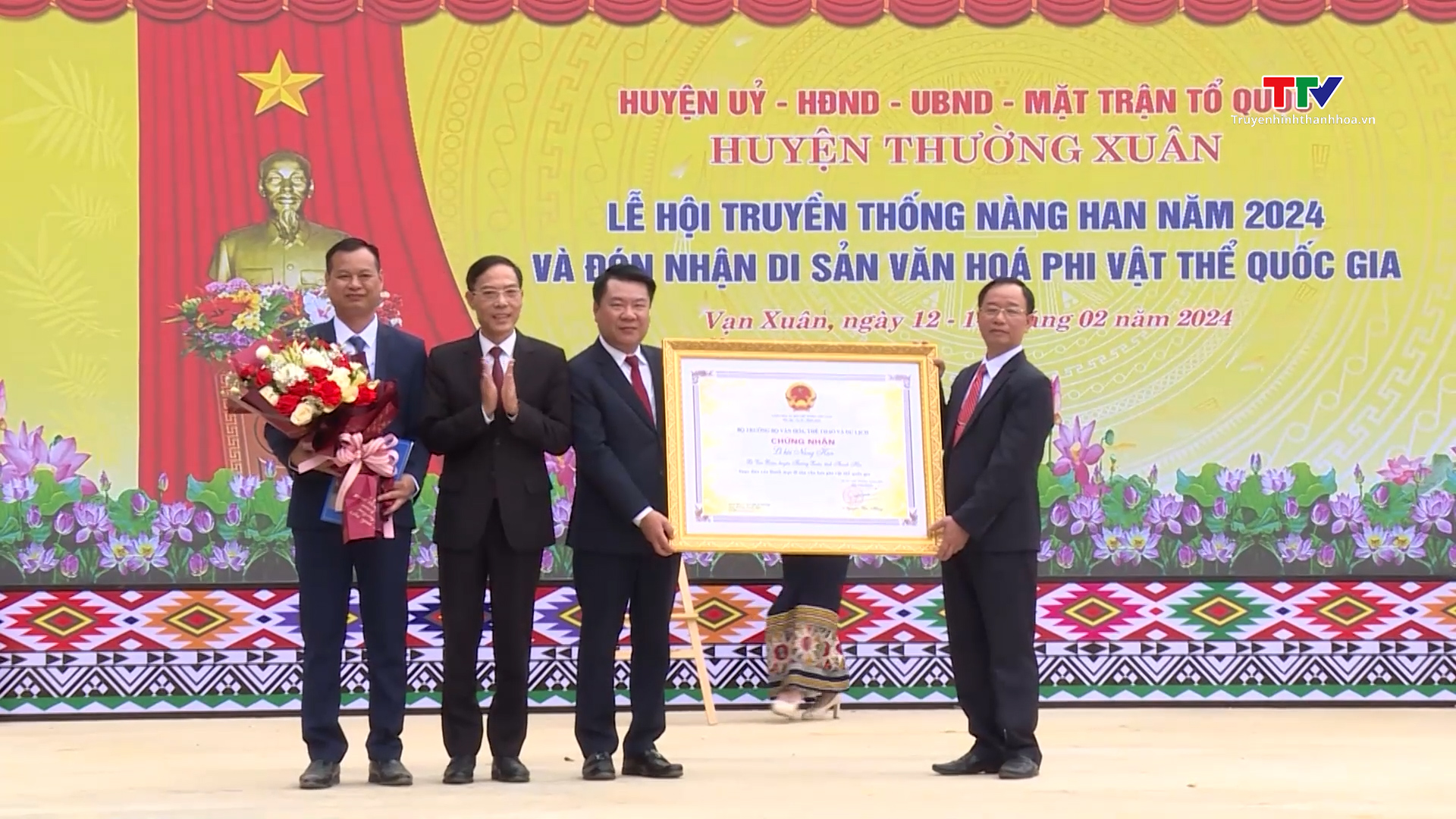 Đón nhận Di sản văn hóa phi vật thể Quốc gia Lễ hội Nàng Han- Ảnh 3.