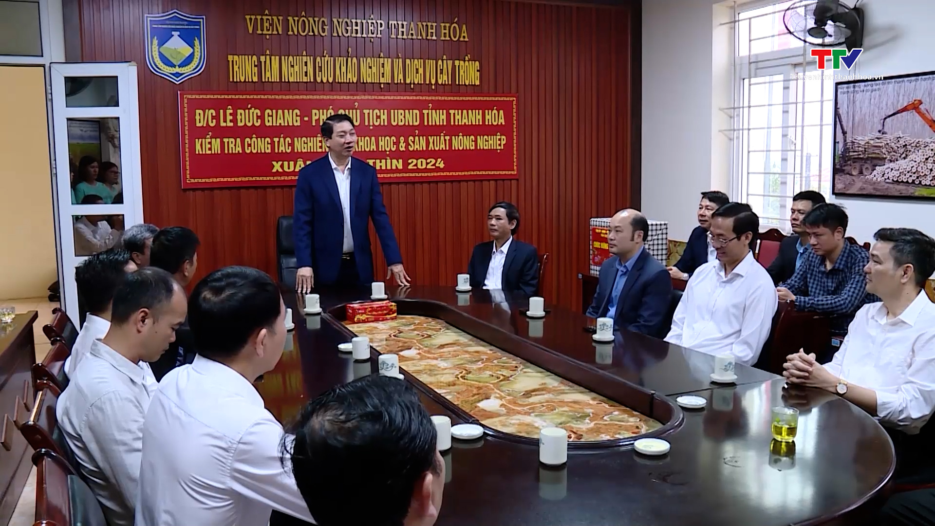 Phó Chủ tịch UBND tỉnh Lê Đức Giang kiểm tra sản xuất tại Thọ Xuân và Lang Chánh- Ảnh 2.