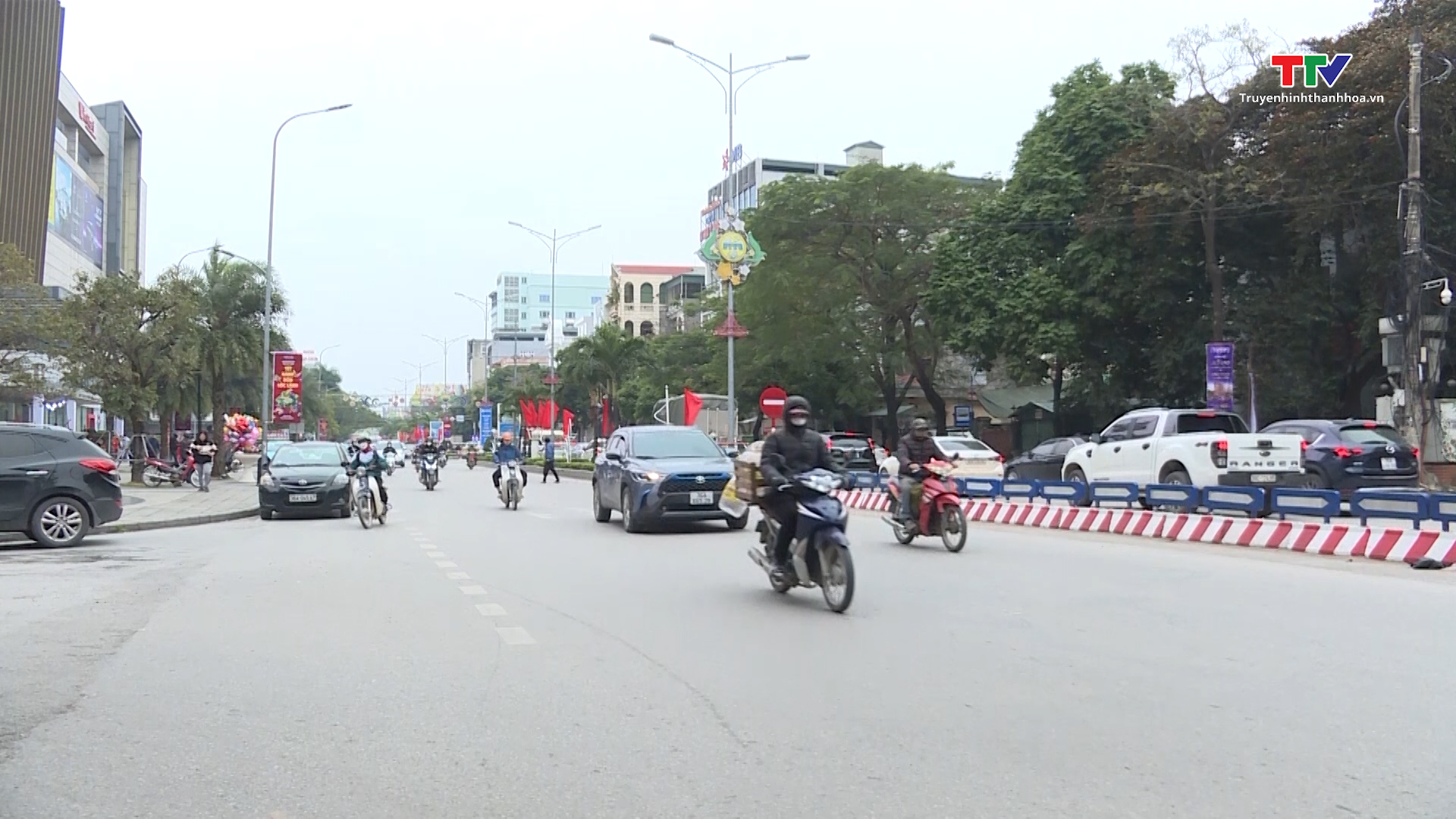 Thành phố Thanh Hóa triển khai phương án đảm bảo giao thông, chống ùn tắc những ngày giáp Tết- Ảnh 1.
