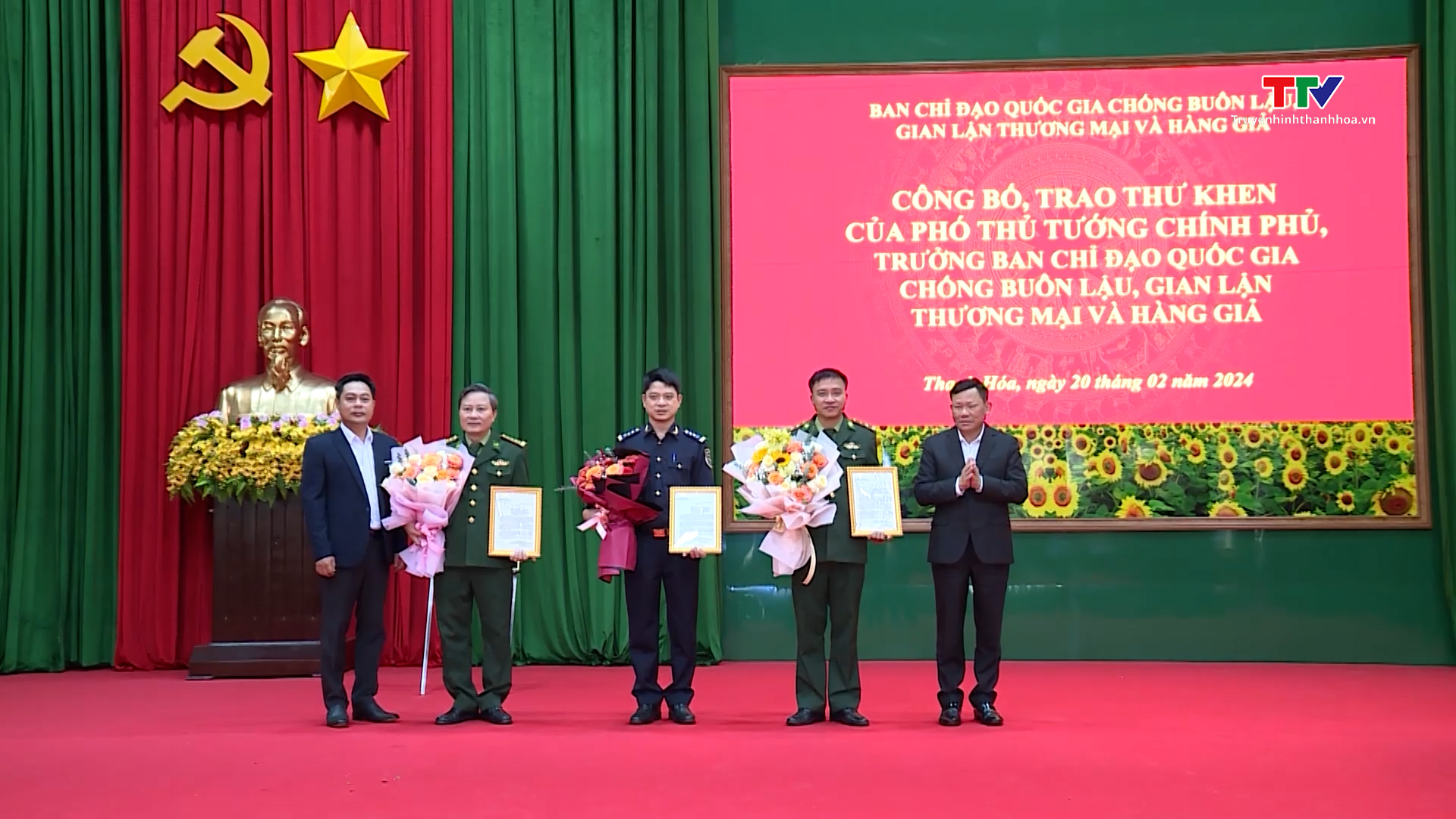 Công bố, trao thư khen của Phó Thủ tướng Chính phủ cho lực lượng thực hiện chuyên án TH823- Ảnh 1.