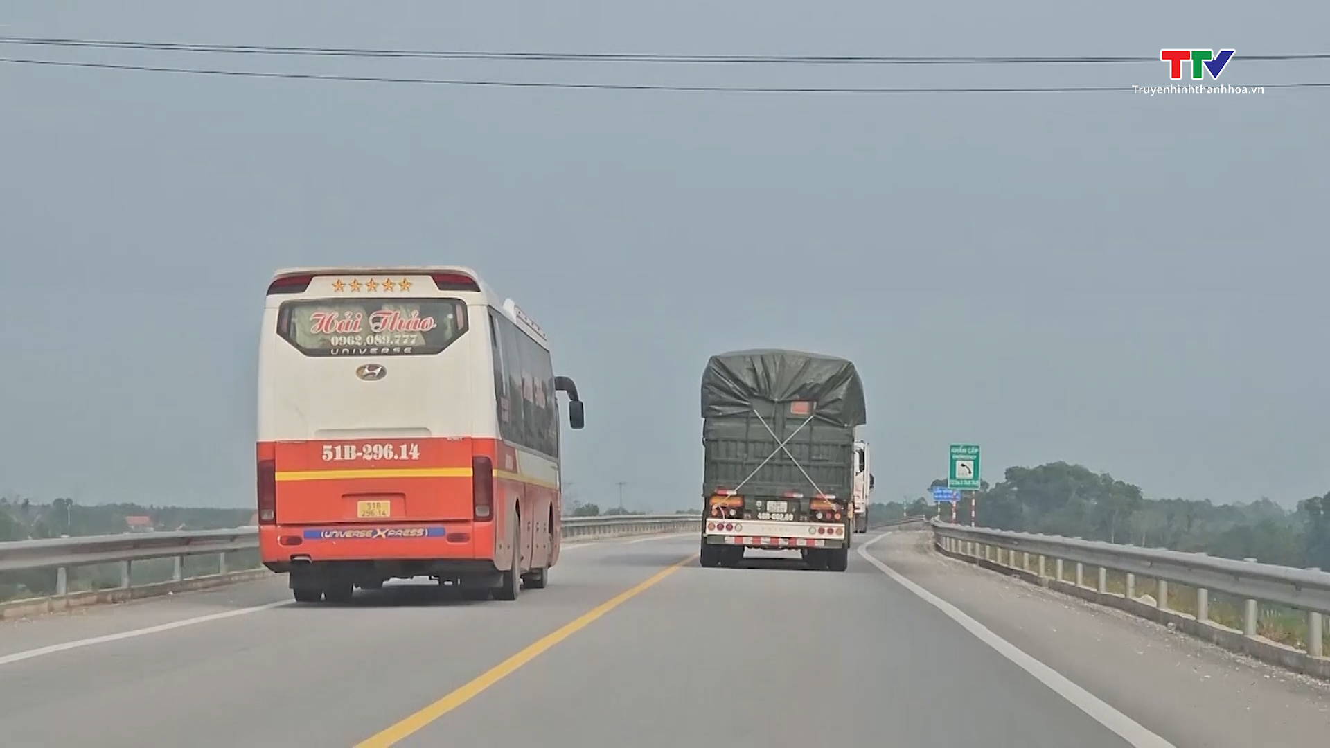 Rà roát tổ chức giao thông, tăng cường đảm bảo an toàn giao thông trên cao tốc Cam Lộ - La Sơn- Ảnh 1.
