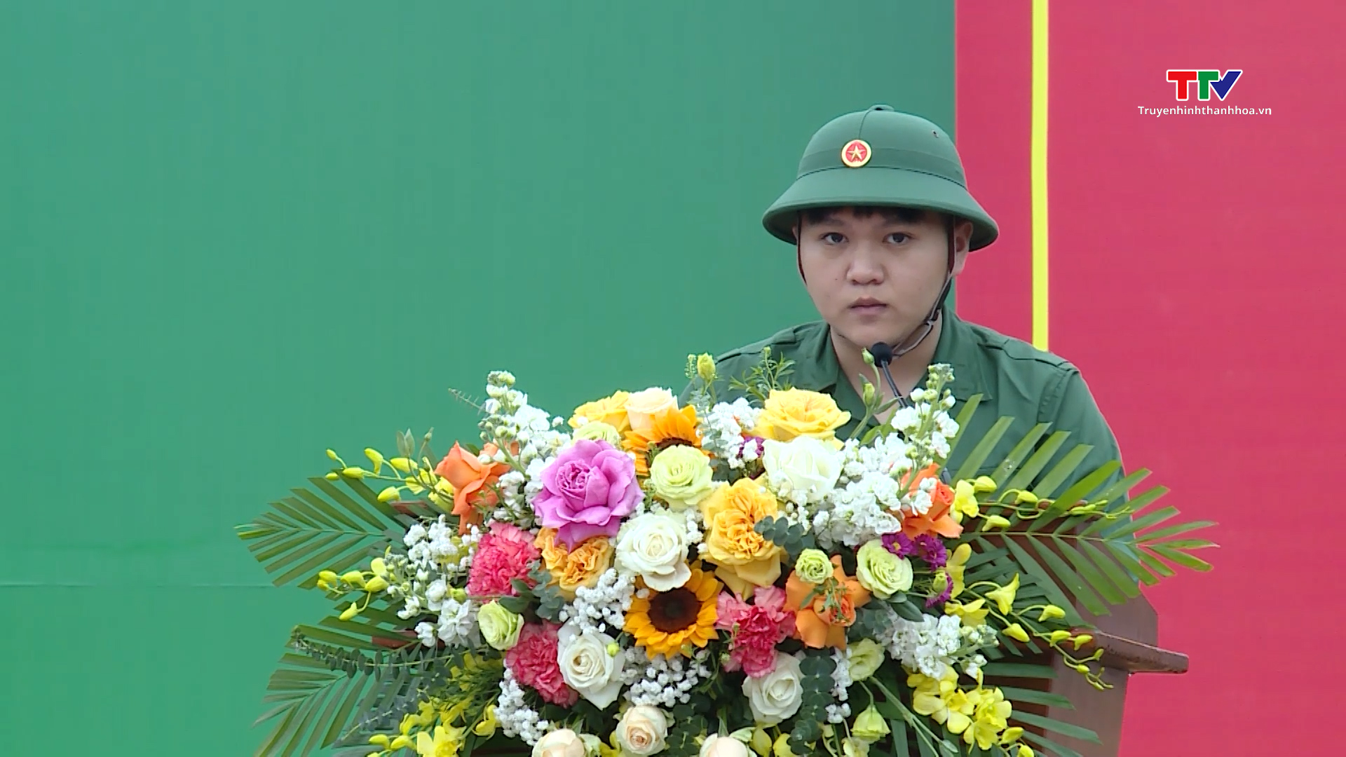 Chủ tịch UBND tỉnh dự lễ giao nhận quân tại thành phố Thanh Hoá- Ảnh 4.