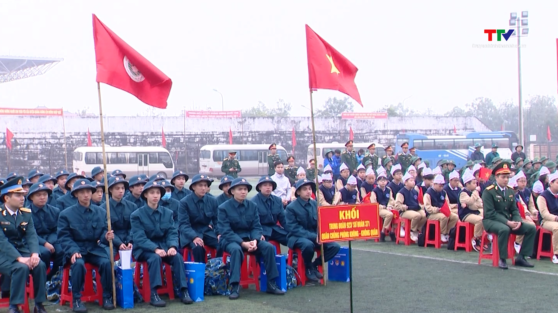 Bí thư Tỉnh ủy dự lễ giao nhận quân năm 2024 tại huyện Quảng Xương- Ảnh 2.