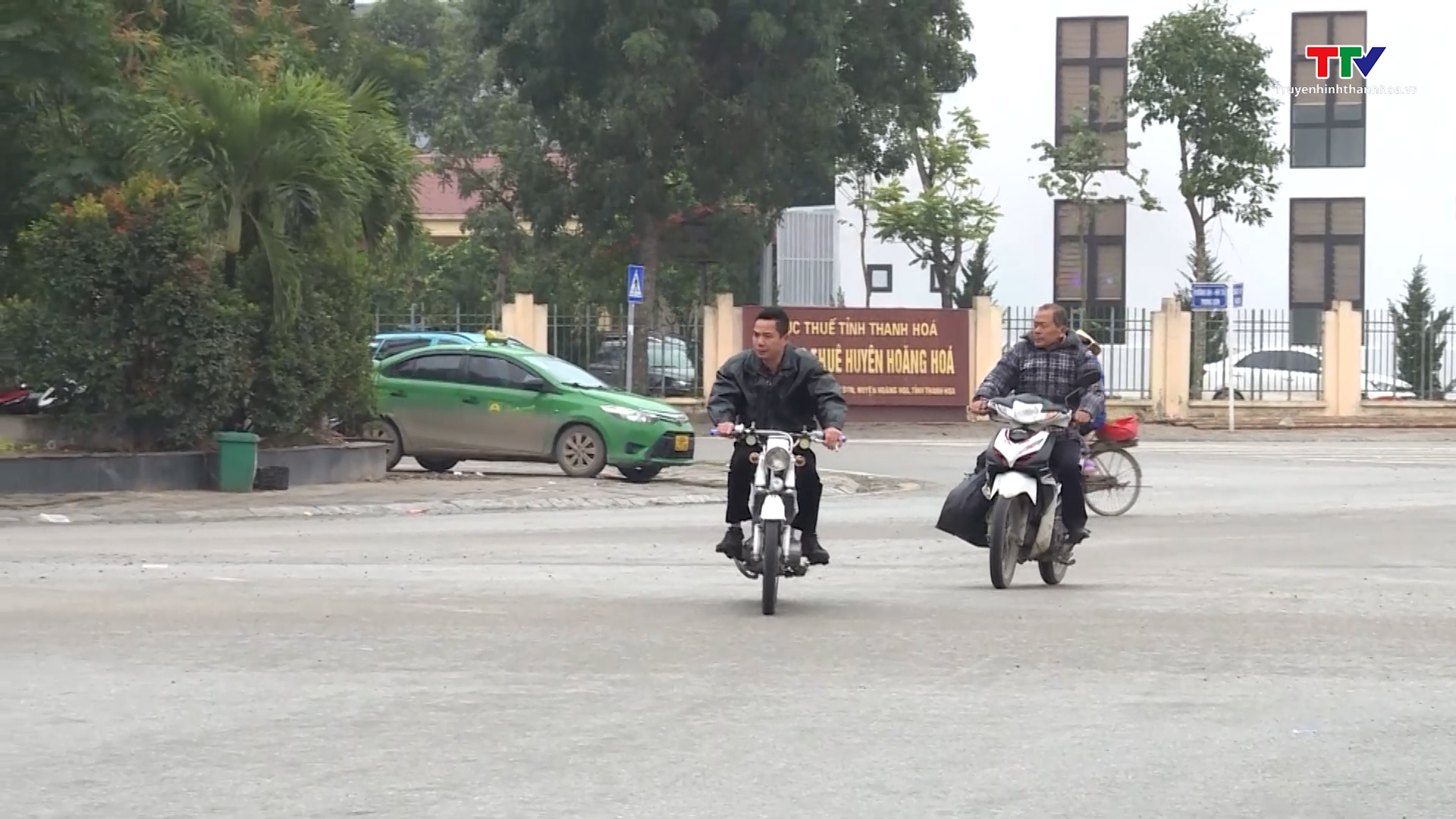 Tình trạng vi phạm Luật Giao thông đường bộ tại huyện Hoằng Hóa- Ảnh 1.