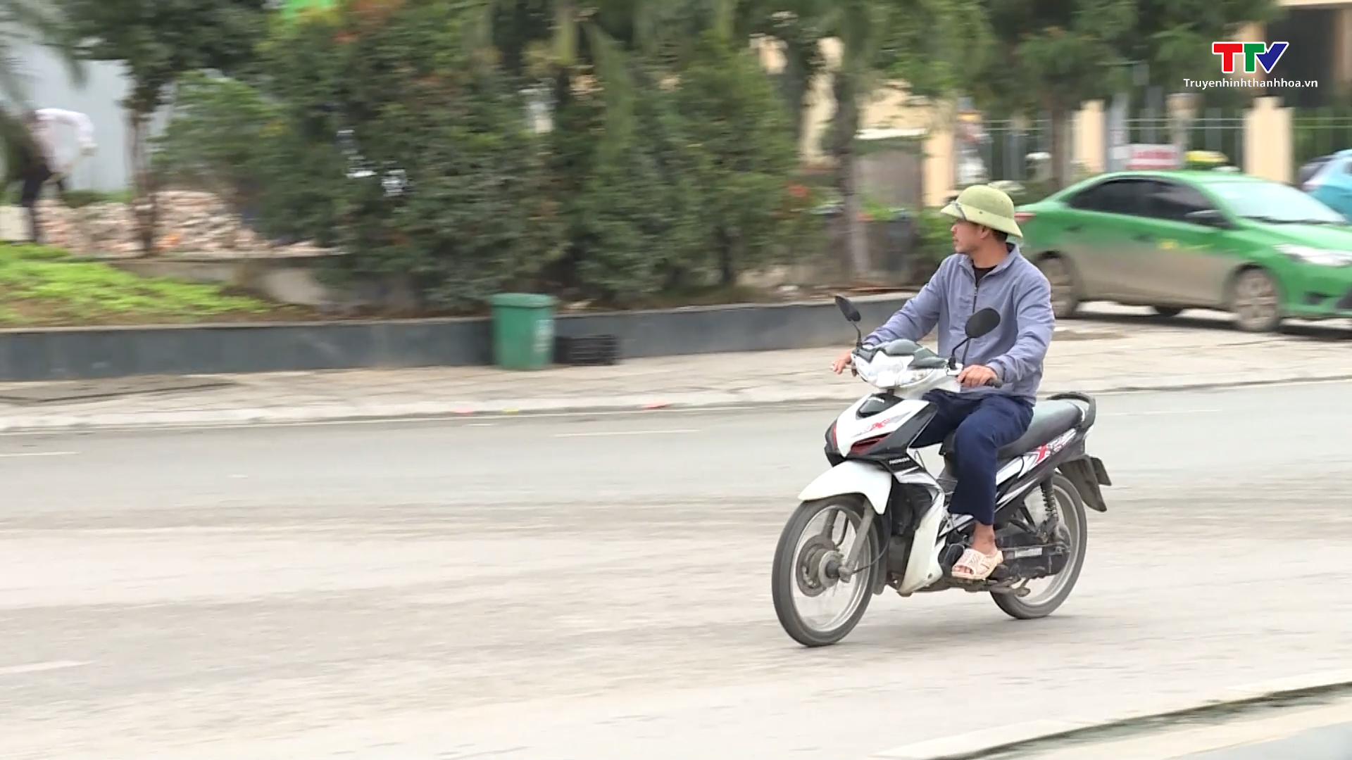 Tình trạng vi phạm Luật Giao thông đường bộ tại huyện Hoằng Hóa- Ảnh 2.