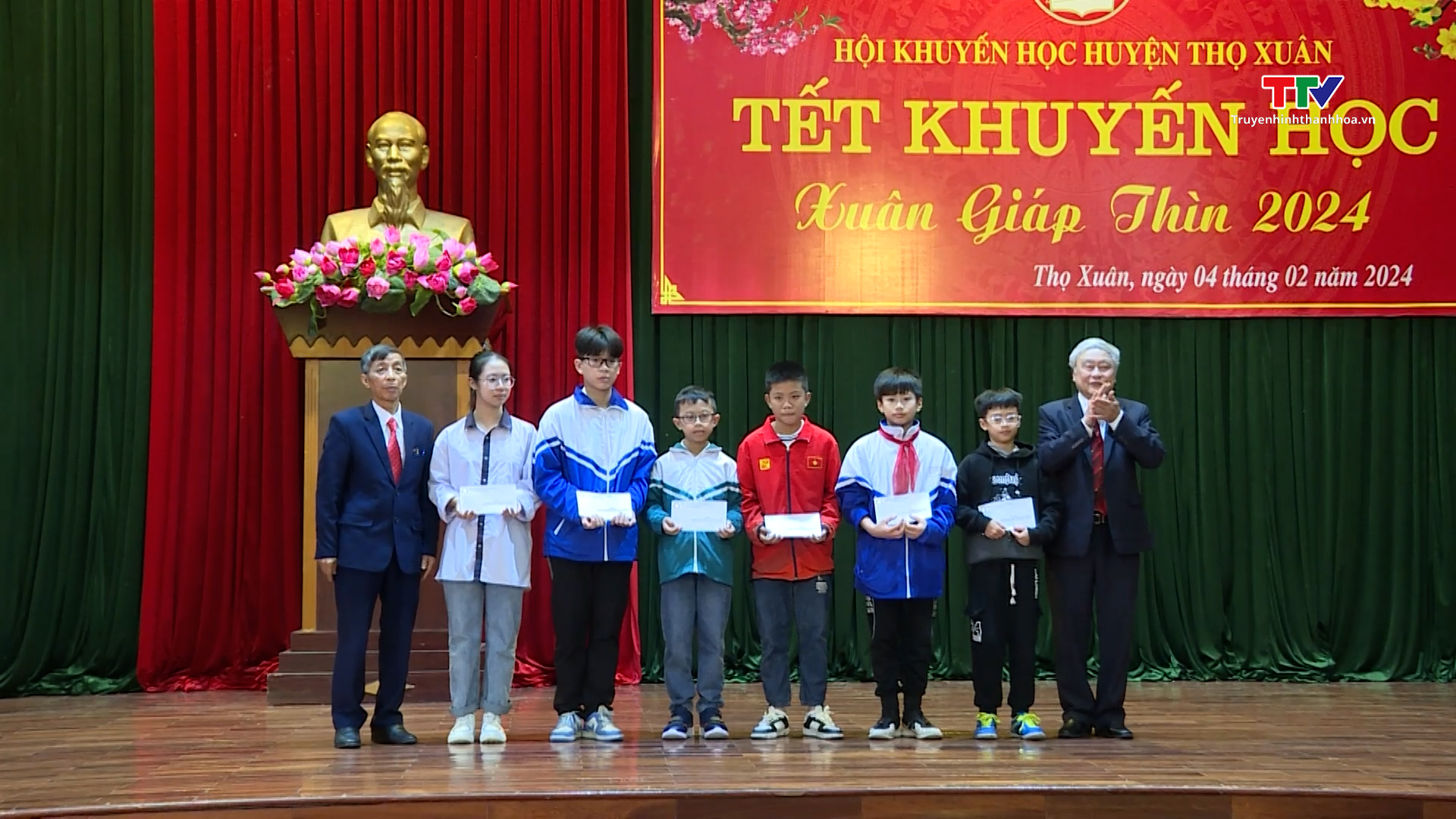Hội khuyến học huyện Thọ Xuân tổ chức Tết khuyến học Xuân Giáp Thìn 2024- Ảnh 1.