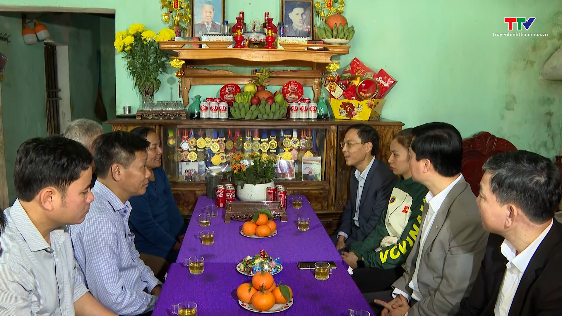 Phó Chủ tịch UBND tỉnh Đầu Thanh Tùng thăm, chúc Tết các vận động viên tiêu biểu- Ảnh 2.