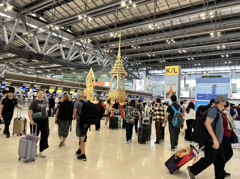 Trung tâm Nghiên cứu Kasikorn: Thái Lan ước tính đón 36 triệu lượt khách quốc tế trong năm 2024- Ảnh 1.