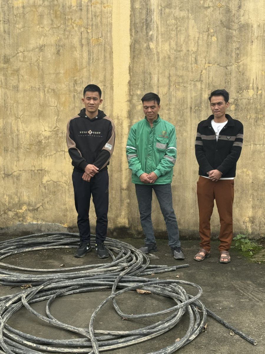 Công an thị xã Nghi Sơn bắt giữ 3 đối tượng trộm cắp thiết bị tại Công ty cổ phần xi măng Công Thanh- Ảnh 1.