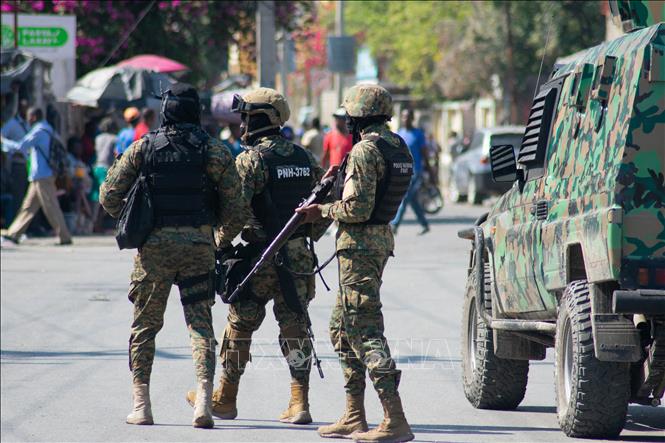 Cảnh sát Haiti tấn công sào huyệt băng nhóm tội phạm- Ảnh 1.