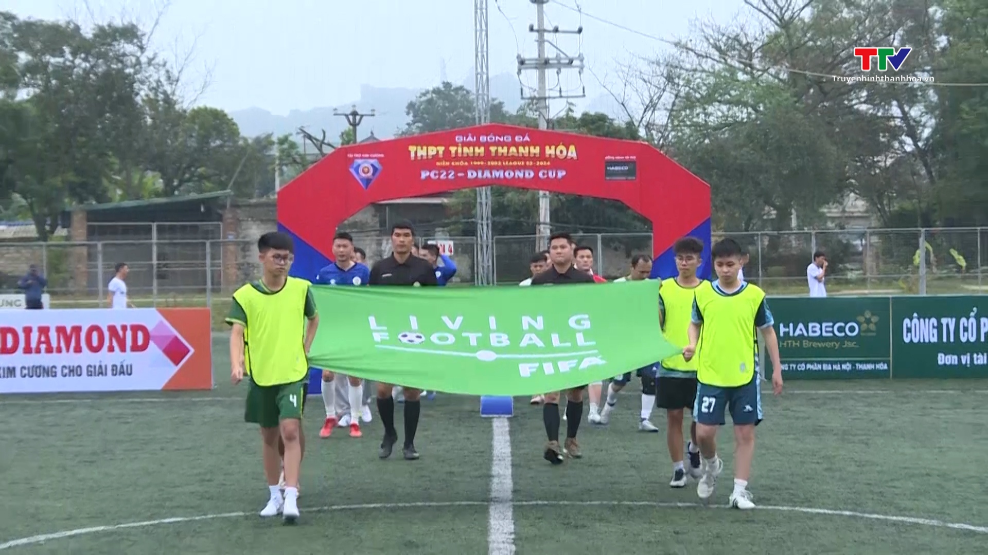 Khai mạc Giải bóng đá trung học phổ thông Thanh Hóa, niên khóa 1999-2002 - Ảnh 1.