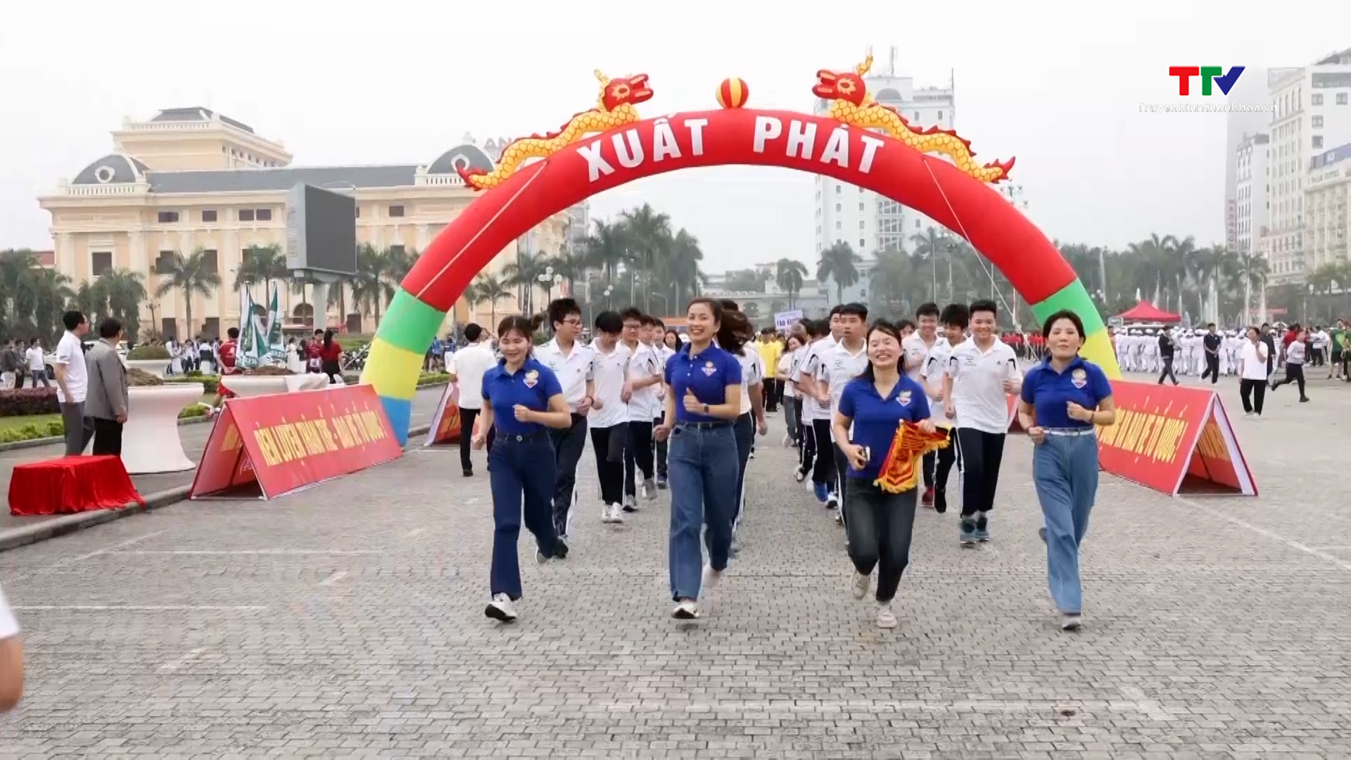 Các địa phương trên địa bàn tỉnh tổ chức thành công Ngày chạy Olympic vì sức khỏe toàn dân và Giải Việt dã năm 2024- Ảnh 1.