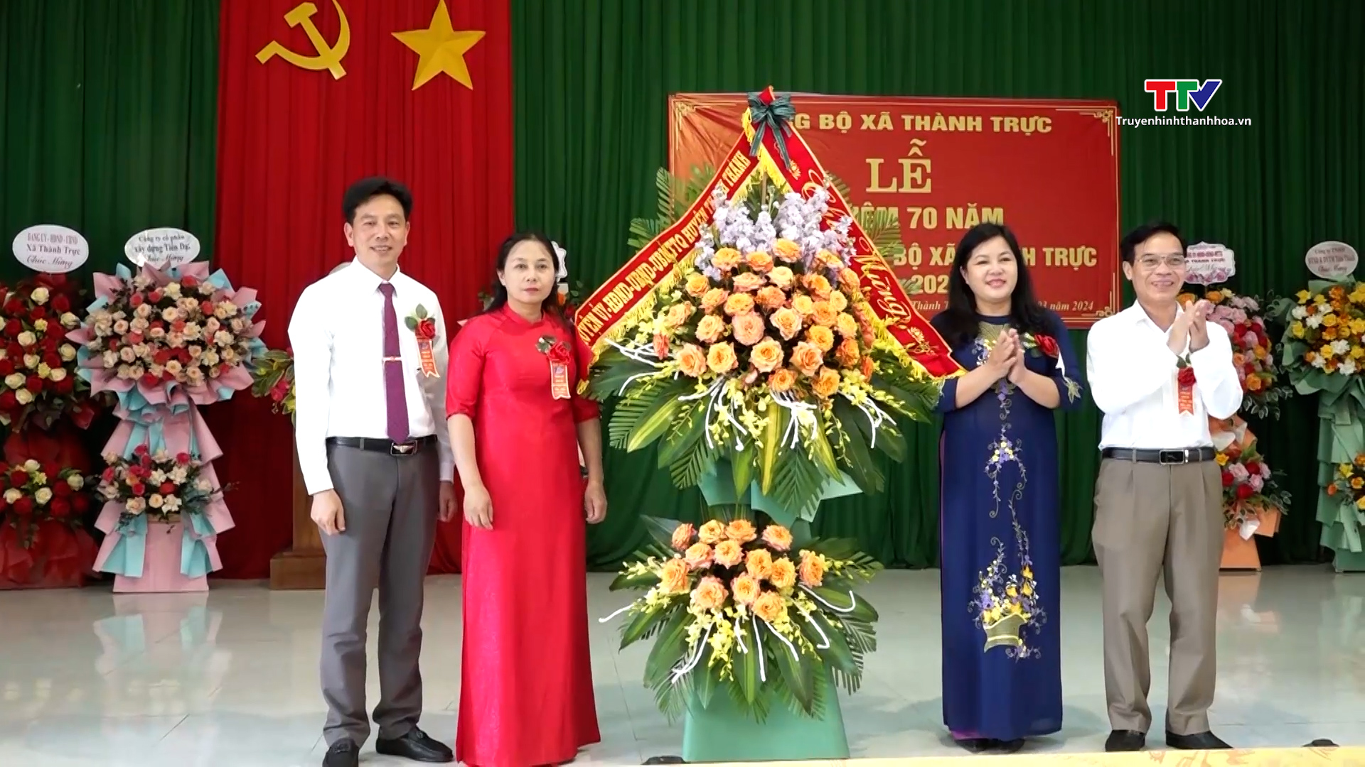 Kỷ niệm 70 năm ngày thành lập Đảng bộ xã Thành Trực, 
huyện Thạch Thành - Ảnh 1.