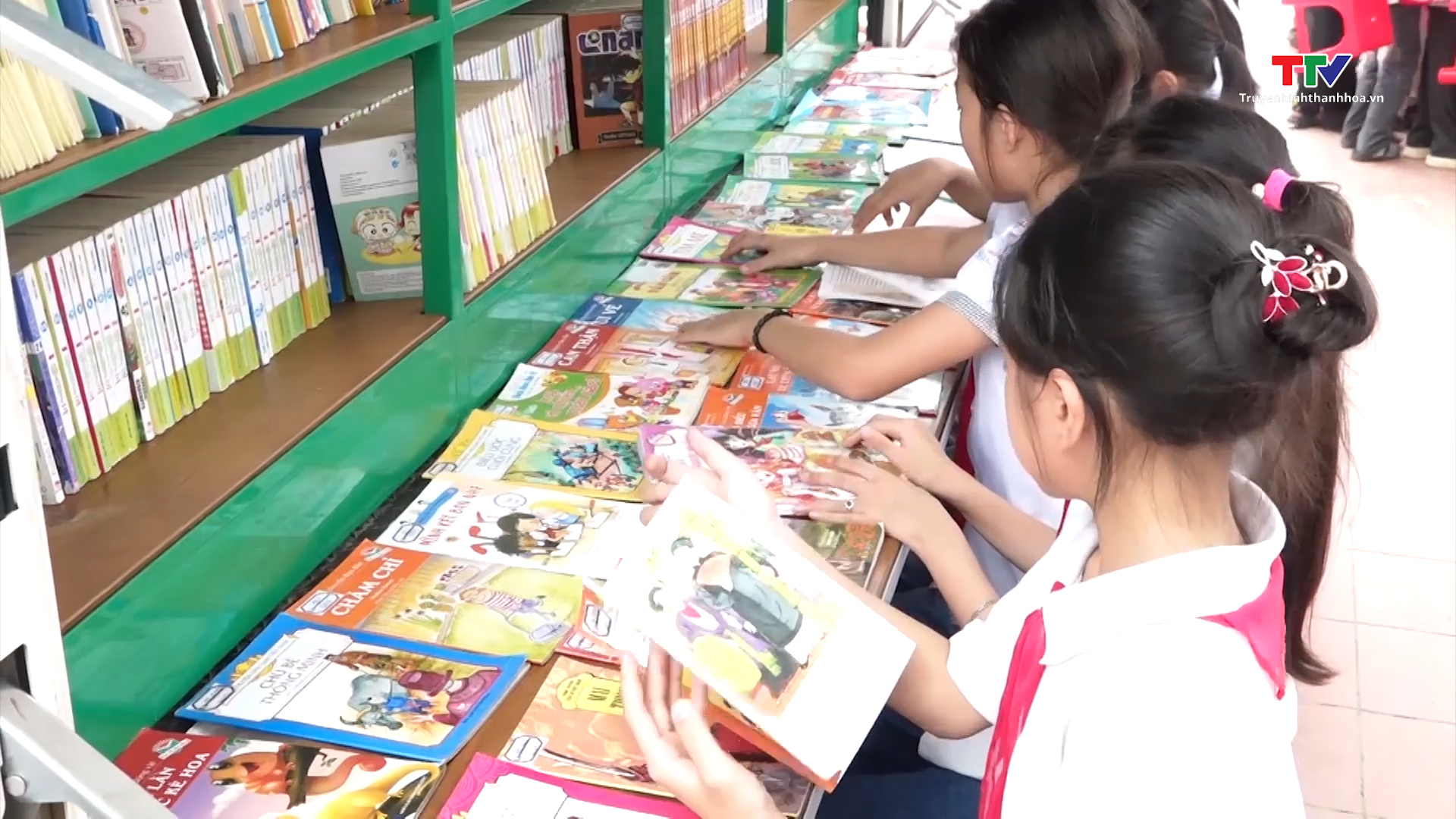 Ngày hội đọc sách tại Trường tiểu học Lê Xuân Lan- Ảnh 1.