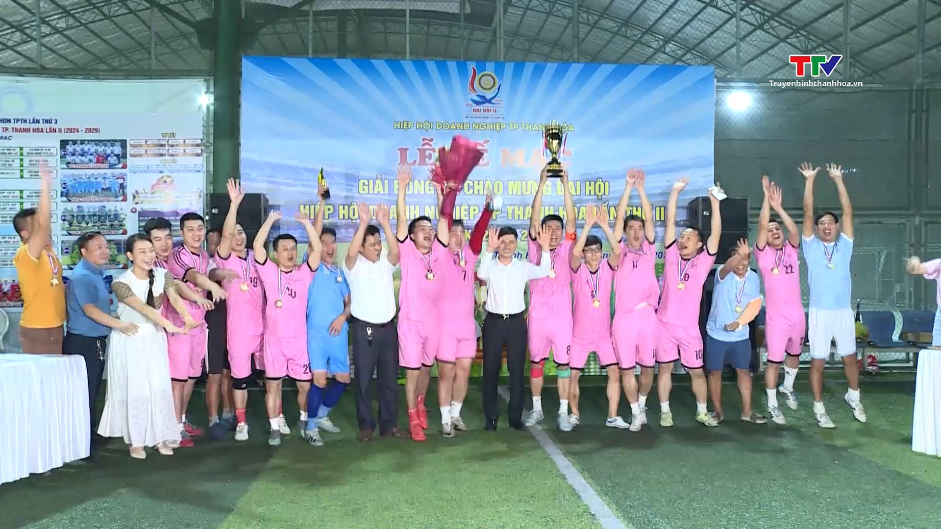 Bế mạc giải bóng đá chào mừng Đại hội Hiệp hội Doanh nghiệp thành phố Thanh Hoá nhiệm kỳ 2024 – 2029- Ảnh 1.