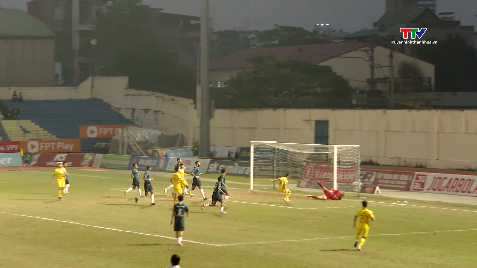 Vòng 12 V.League 2023/2024: CLB Đông Á Thanh Hóa bất ngờ trắng tay trên sân nhà trước Hoàng Anh Gia Lai - Ảnh 1.