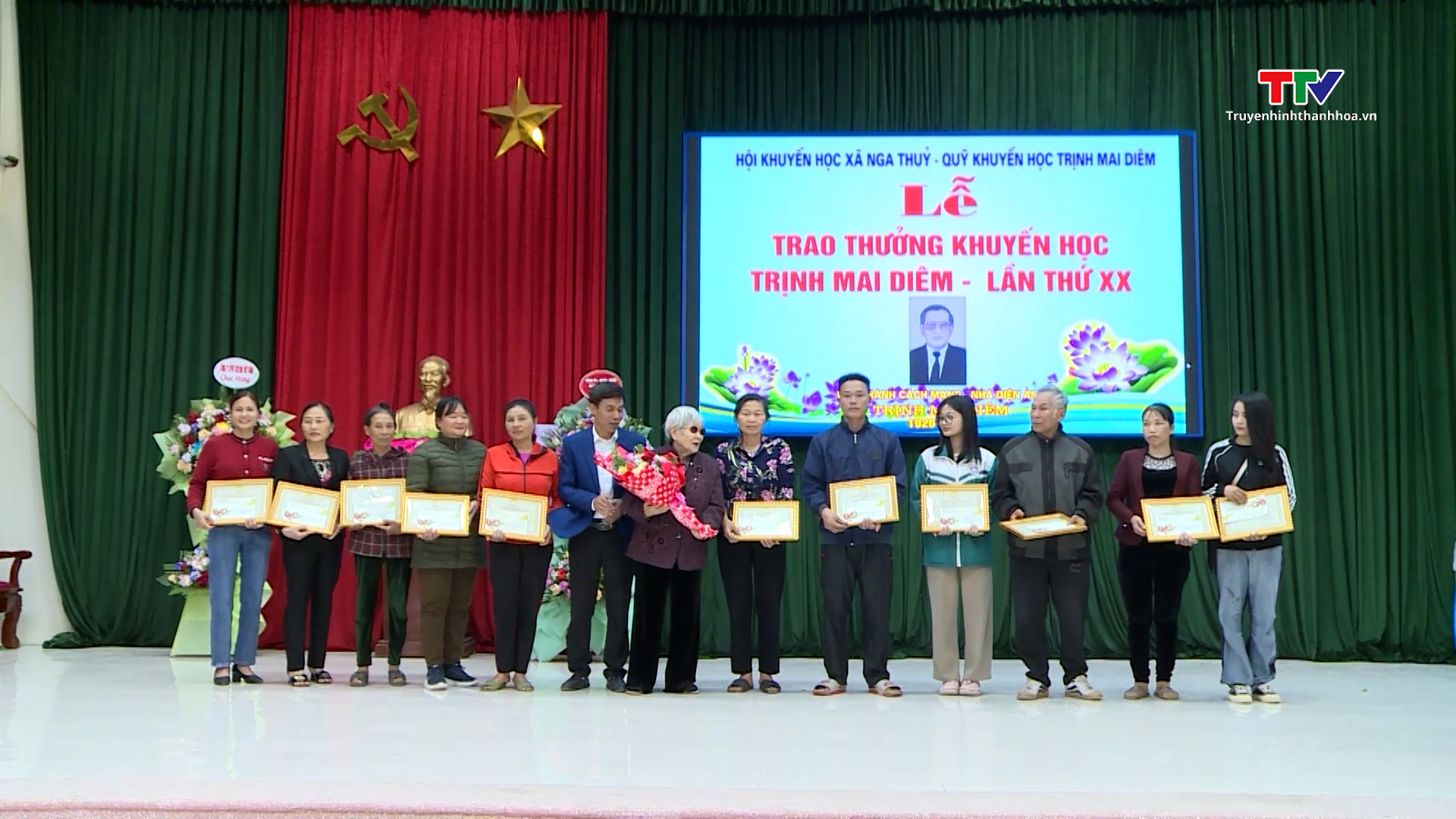 Sơ kết 20 năm hoạt động Quỹ khuyến học Trịnh Mai Diêm- Ảnh 1.