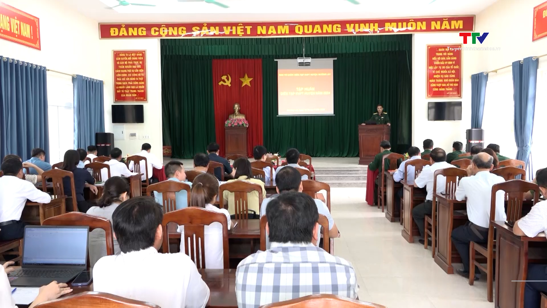 Tập huấn, bồi dưỡng diễn tập khu vực phòng thủ huyện Mường Lát năm 2024- Ảnh 1.
