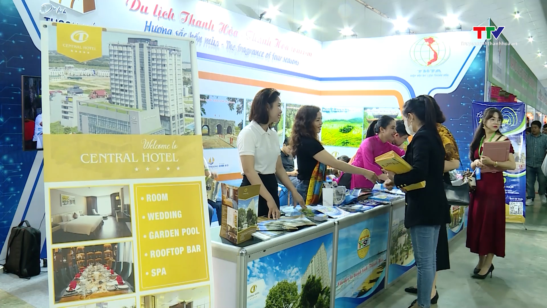 Quảng bá “Du lịch Thanh Hoá - Hương sắc bốn mùa” 
tại Hội chợ du lịch quốc tế VITM 2024
- Ảnh 1.