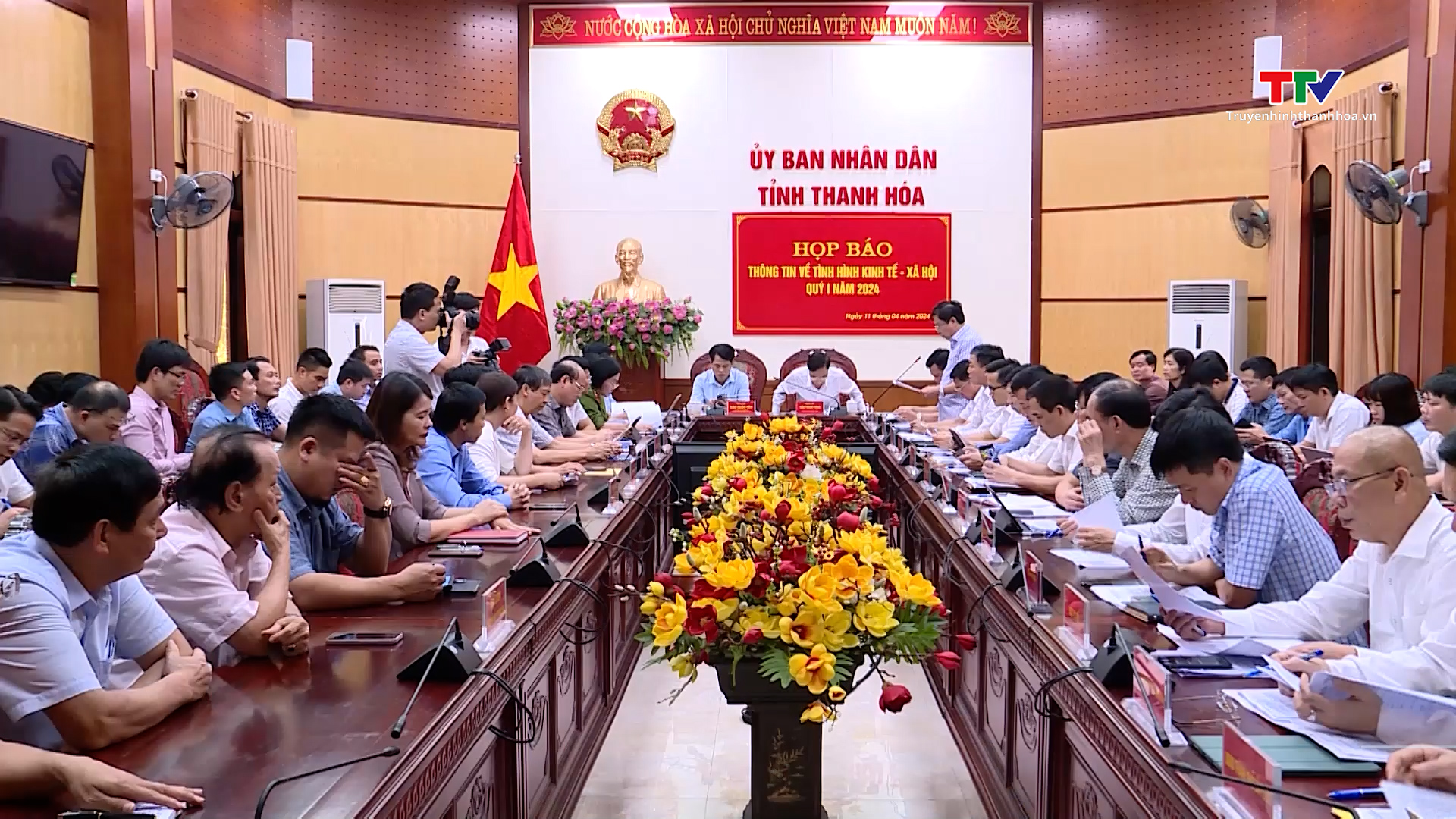Ủy ban Nhân dân tỉnh Thanh Hóa họp báo thường kỳ Quý I năm 2024- Ảnh 1.