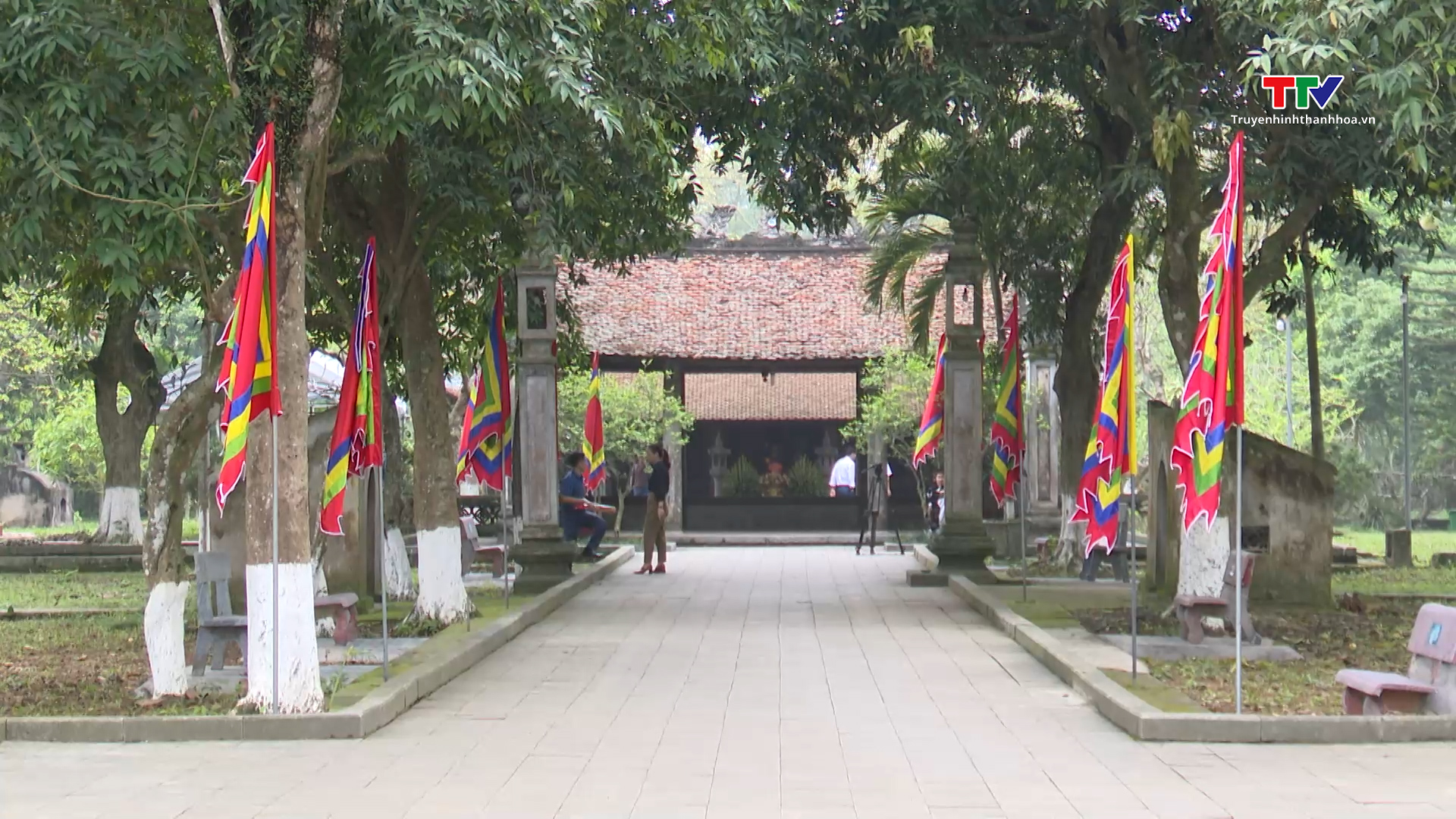 Công tác chuẩn bị Lễ hội đền thờ Lê Hoàn và Tuần lễ Văn hoá - Du lịch - Ẩm thực năm 2024 cơ bản hoàn tất - Ảnh 1.