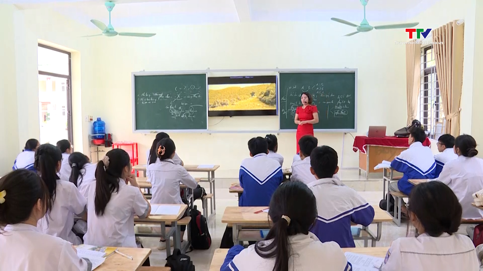 Các huyện miền núi Thanh Hoá tập trung đầu tư cho giáo dục mũi nhọn- Ảnh 3.