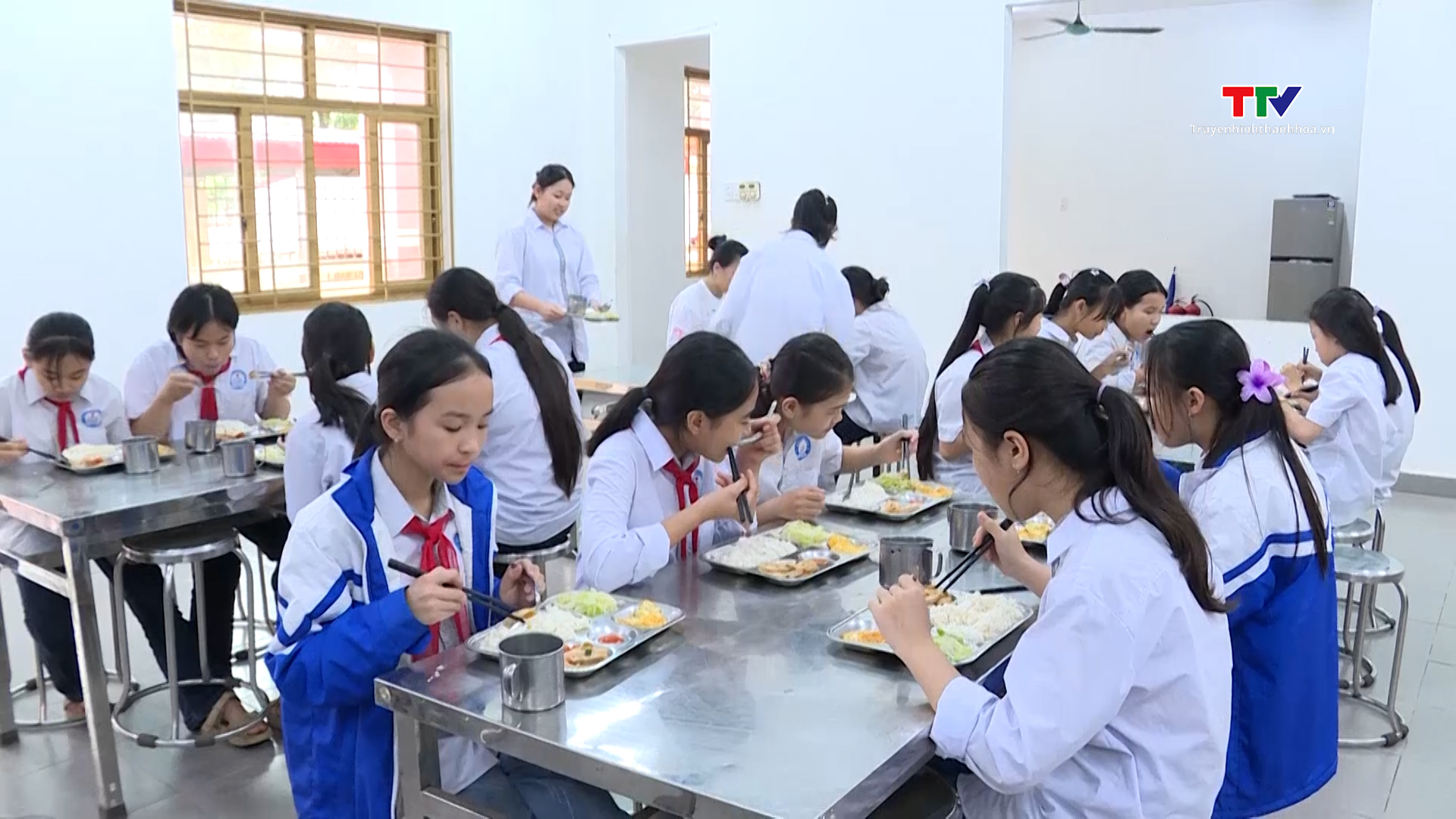 Các huyện miền núi Thanh Hoá tập trung đầu tư cho giáo dục mũi nhọn- Ảnh 1.