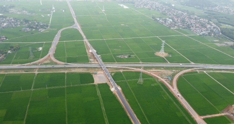 Khai thác nút giao Thiệu Giang và nút giao Đồng Thắng thuộc tuyến đường bộ cao tốc Bắc - Nam phía Đông từ 19/4- Ảnh 1.