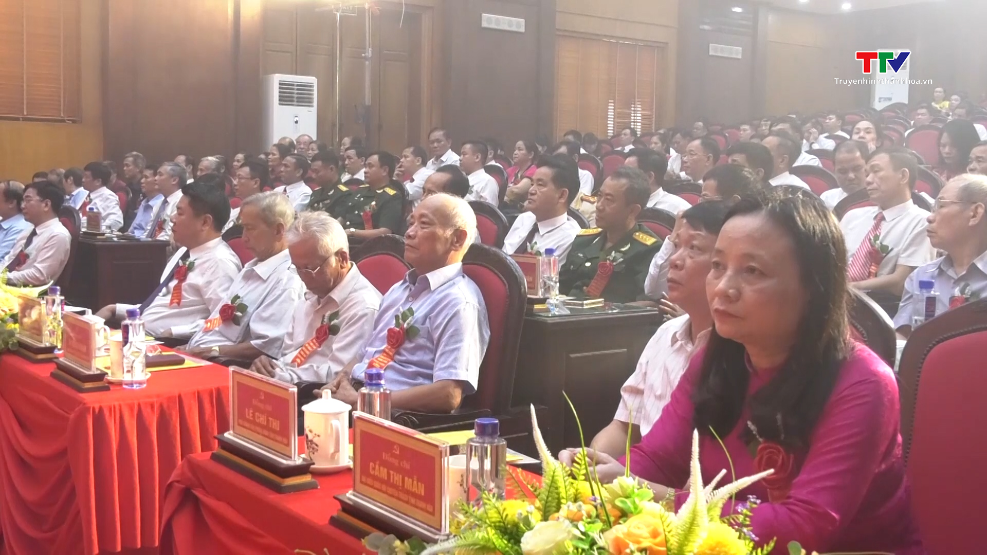 Tọa đàm kỷ niệm 75 năm ngày thành lập Đảng bộ huyện Thường Xuân- Ảnh 1.