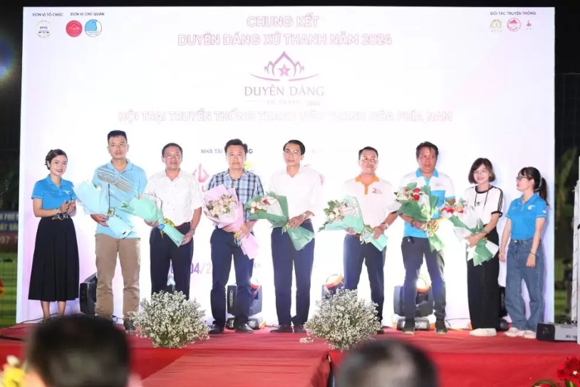 Lê Nguyễn Minh Phương đăng quang Hoa khôi Duyên dáng xứ Thanh năm 2024- Ảnh 13. Lê Nguyễn Minh Phương đăng quang Hoa khôi Duyên dáng xứ Thanh năm 2024- Ảnh 13.