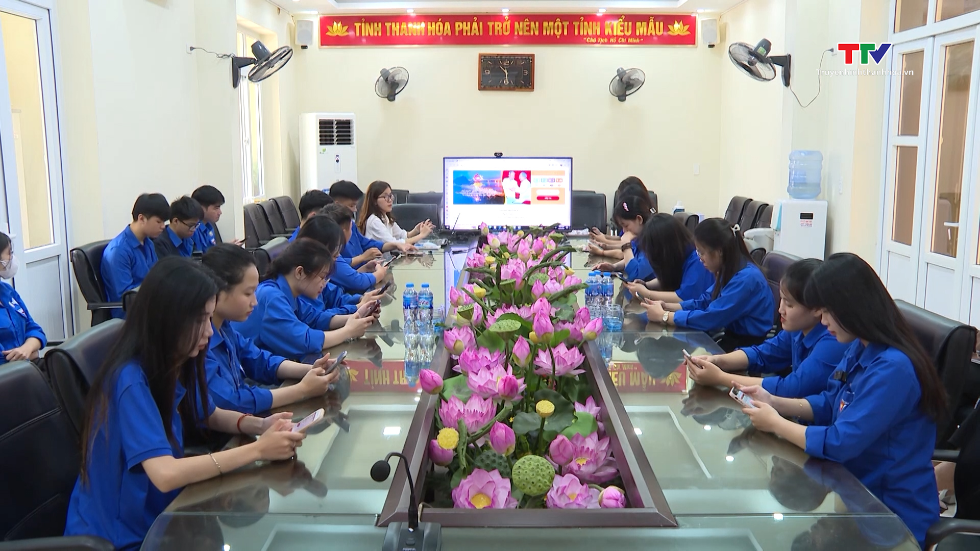 Lan tỏa cuộc thi trực tuyến tìm hiểu lịch sử, truyền thống Mặt trận Tổ quốc Việt Nam- Ảnh 2.