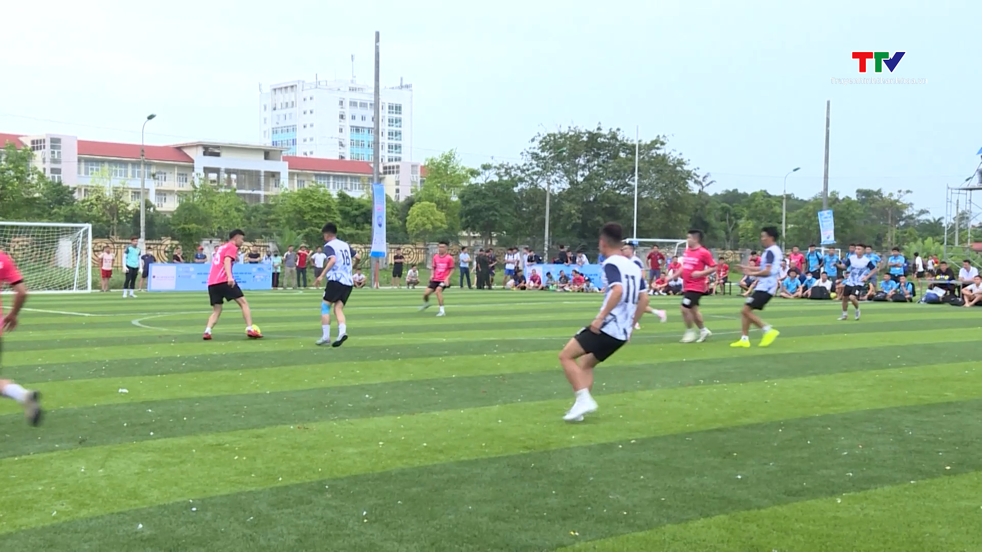 Khai mạc Giải Bóng đá 7 người tỉnh Thanh Hóa - Cup Doanh nhân trẻ lần thứ nhất năm 2024- Ảnh 2.