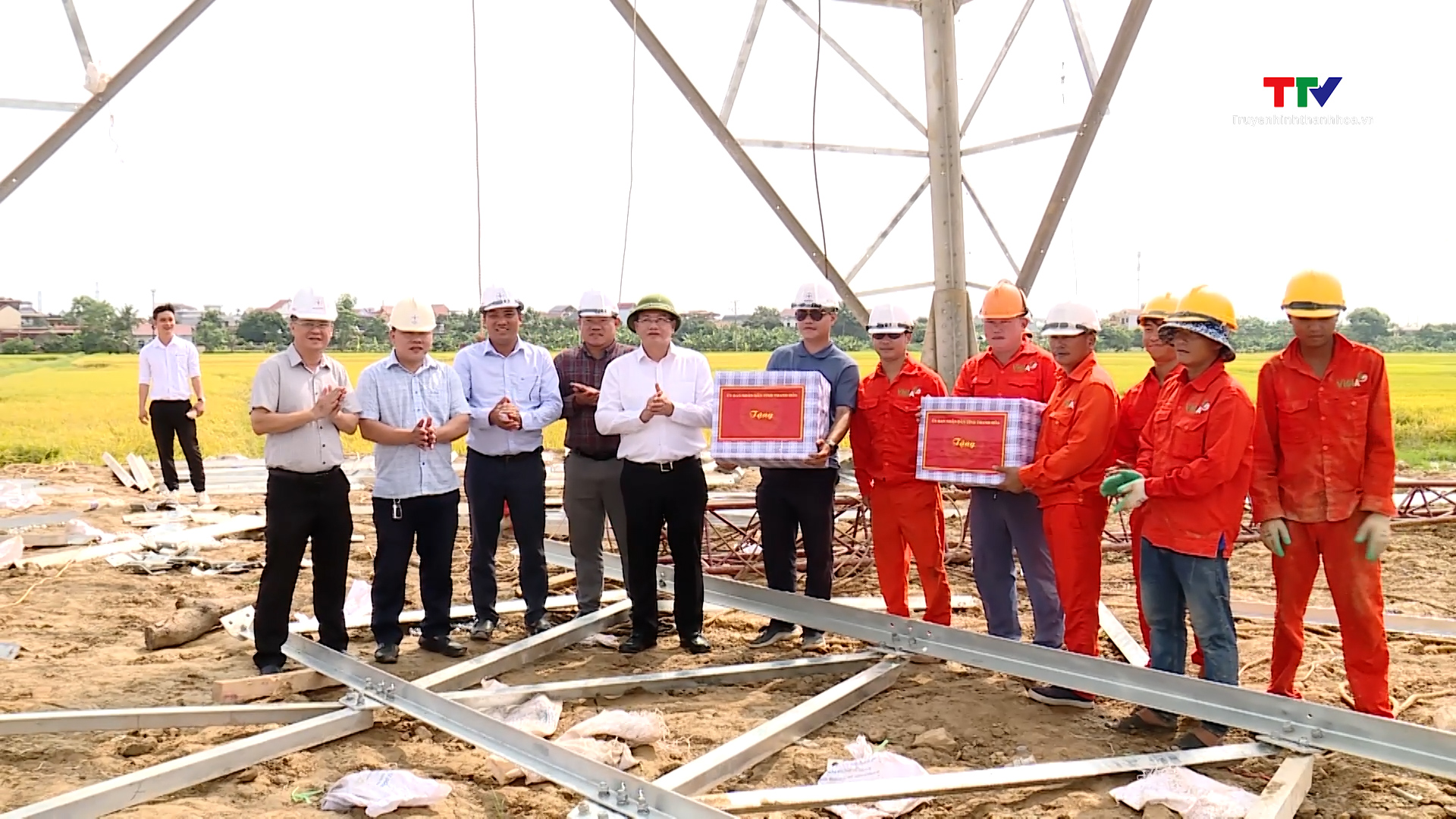 Phó Chủ tịch UBND tỉnh Mai Xuân Liêm kiểm tra công tác giải phóng mặt bằng đường dây 500kV mạch 3 - Ảnh 3.