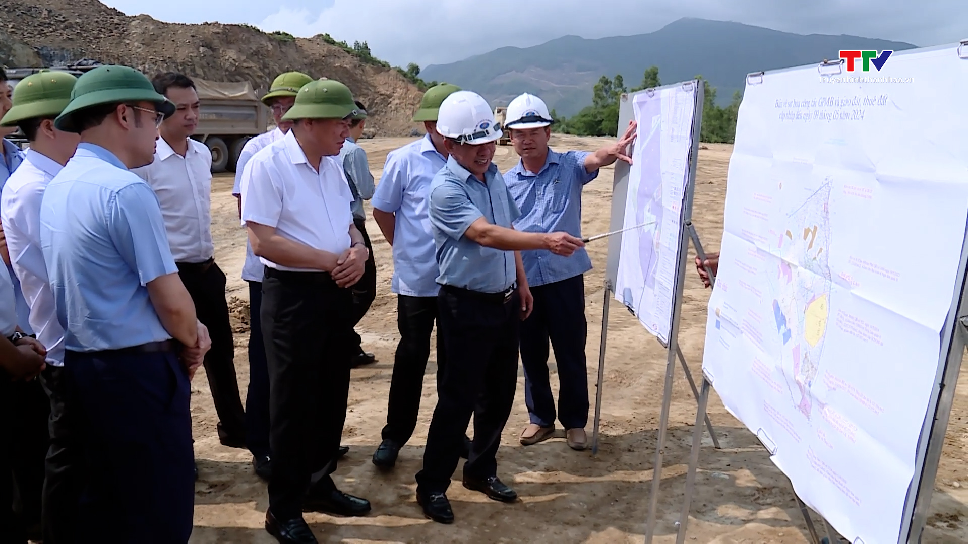 Phó Chủ tịch Thường trực UBND tỉnh Nguyễn Văn Thi kiểm tra dự án tại thị xã Nghi Sơn- Ảnh 1.