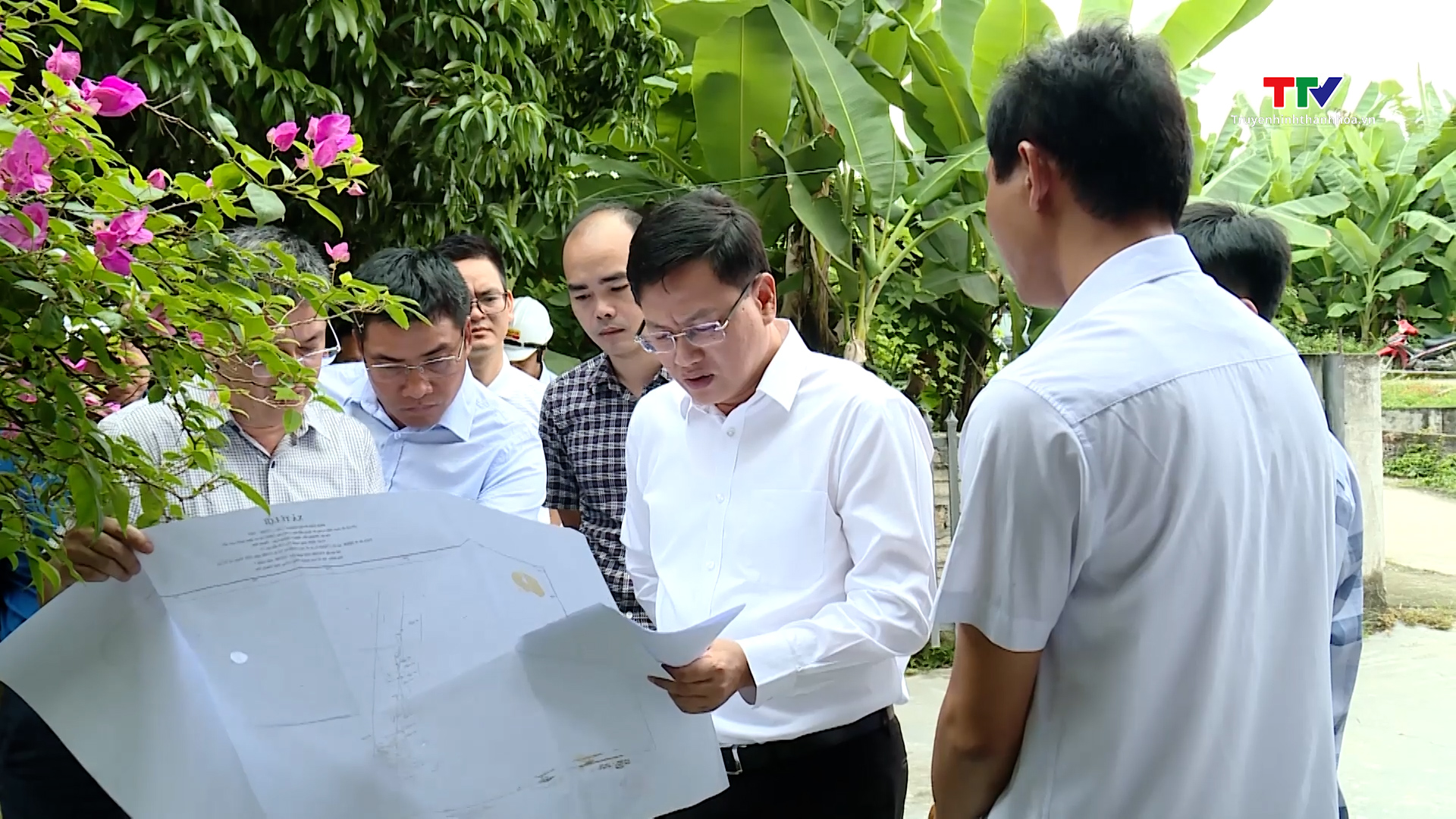 Phó Chủ tịch UBND tỉnh Mai Xuân Liêm kiểm tra công tác giải phóng mặt bằng đường dây 500kV mạch 3 - Ảnh 1.
