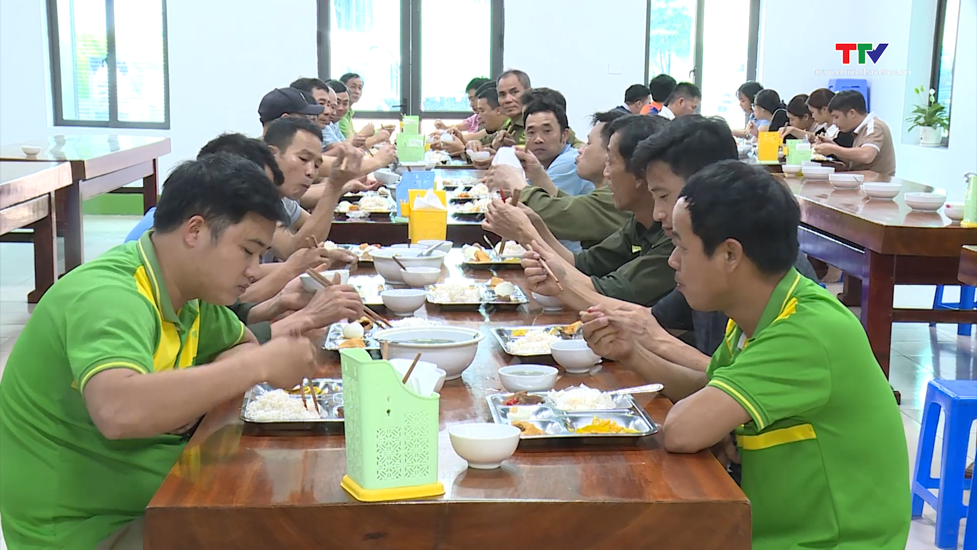Các doanh nghiệp trên địa bàn thành phố Thanh Hóa chăm lo đời sống cho công nhân lao động- Ảnh 1.