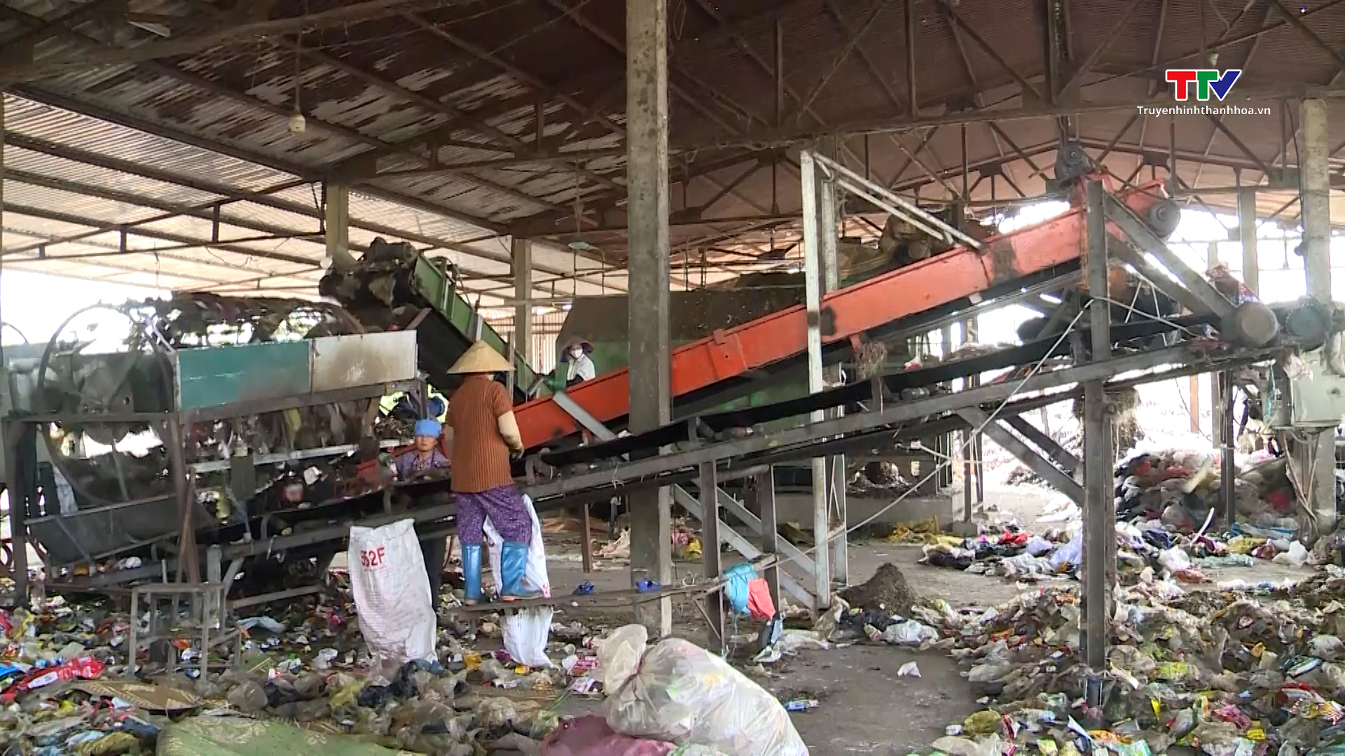 Từng bước xử lý tình trạng ô nhiễm môi trường tại bãi rác phía Nam huyện Nga Sơn- Ảnh 3.