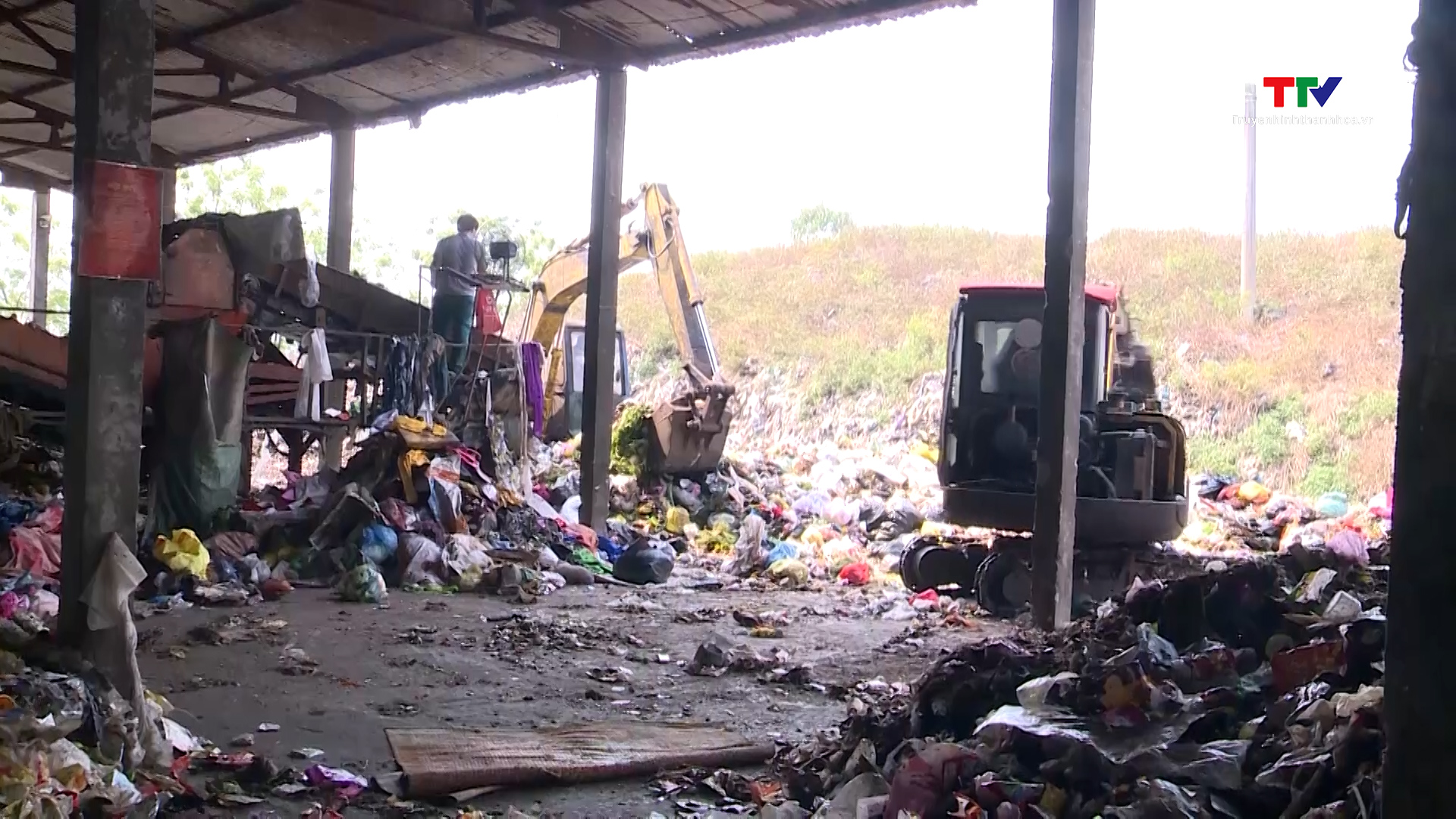 Từng bước xử lý tình trạng ô nhiễm môi trường tại bãi rác phía Nam huyện Nga Sơn- Ảnh 6.