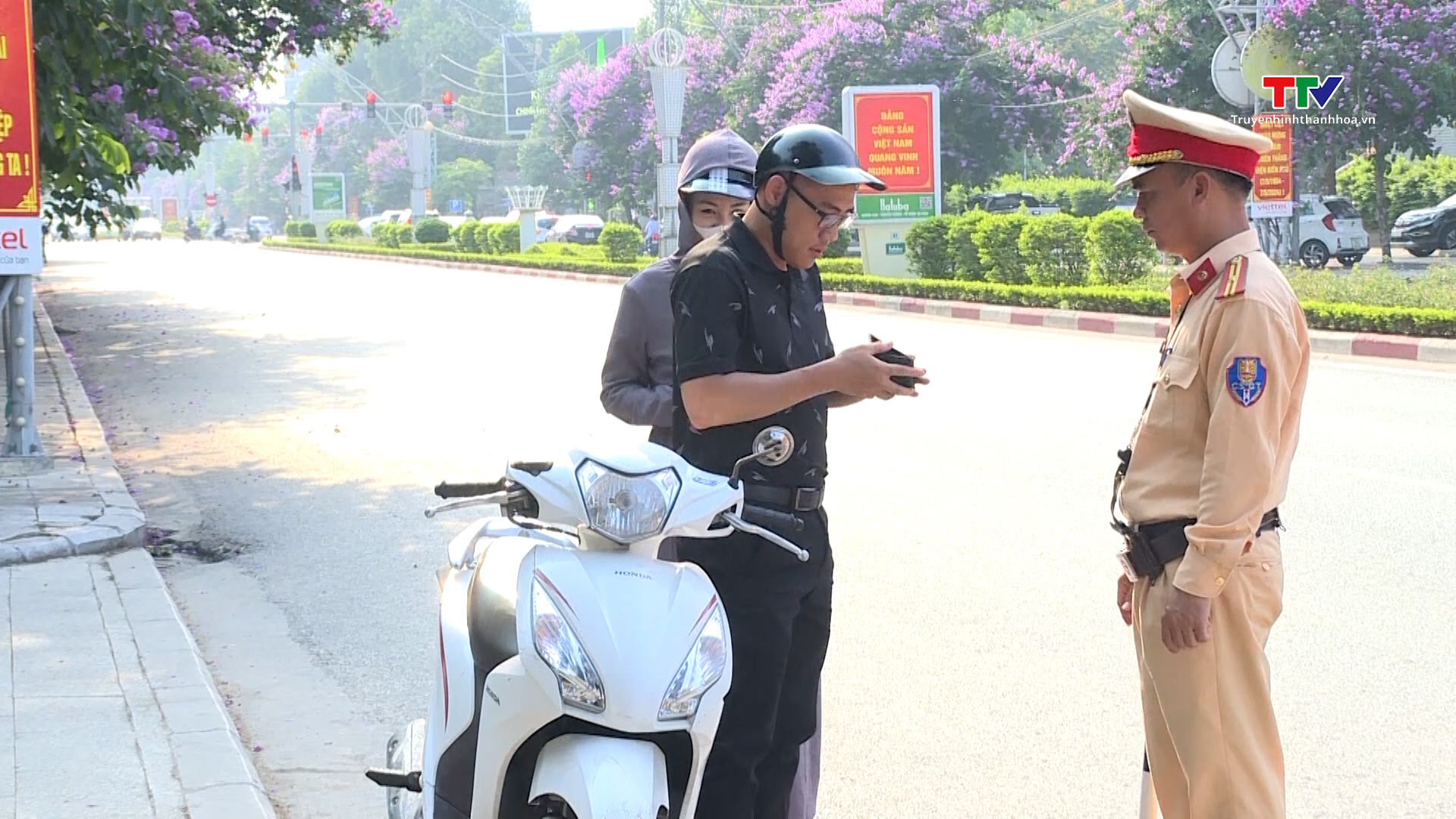 Hiệu quả sau 1 tháng cao điểm xử lý mô tô xe máy tại thành phố Thanh Hoá- Ảnh 1.