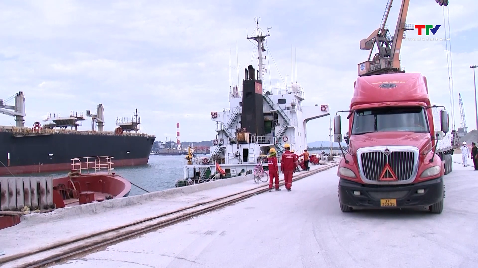 Doanh nghiệp xuất khẩu ứng phó với giá cước vận tải biển tăng cao- Ảnh 1.