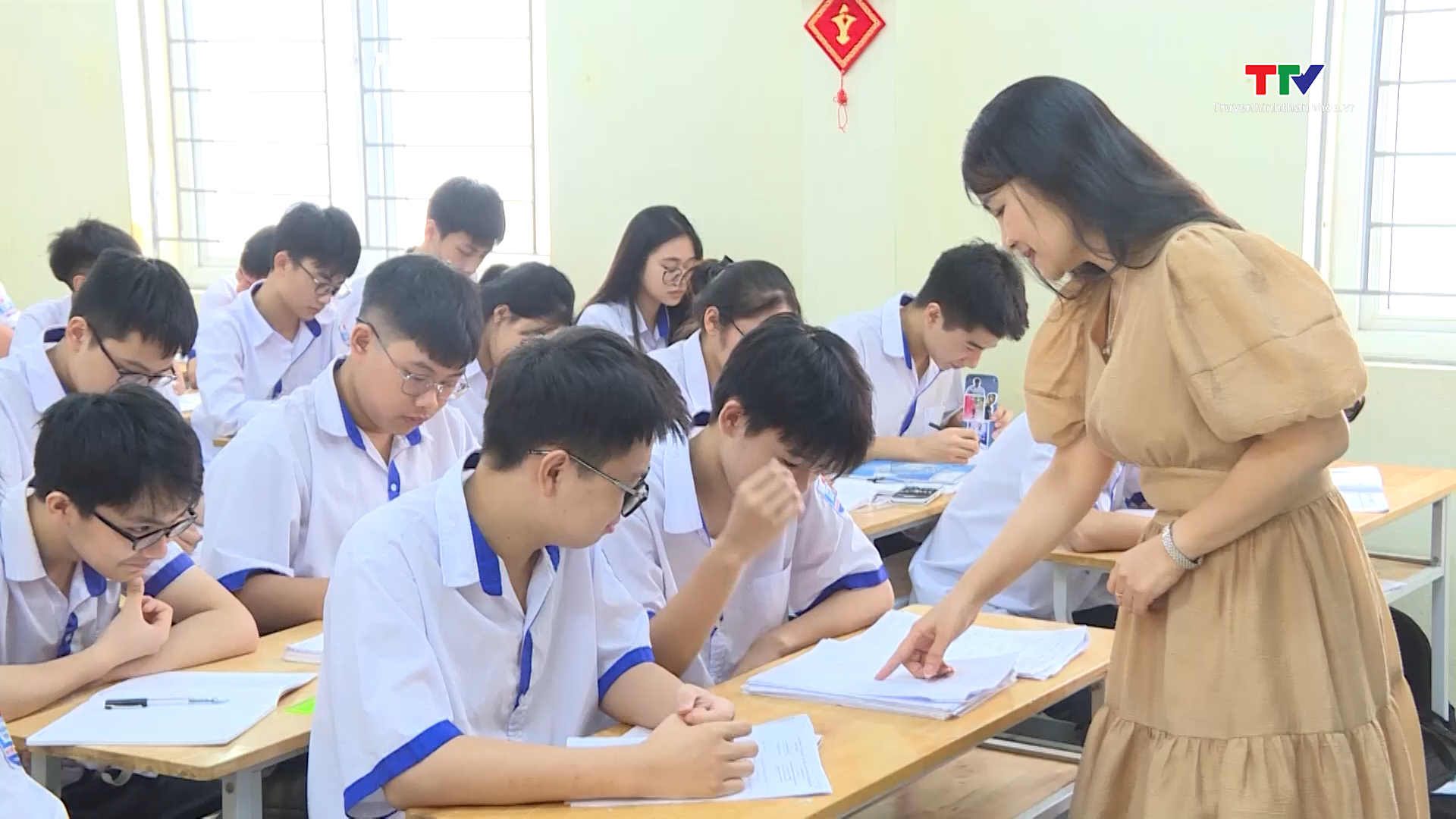 Căng thẳng kỳ thi vào lớp 10 bậc THPT tại thành phố Thanh Hóa- Ảnh 3.