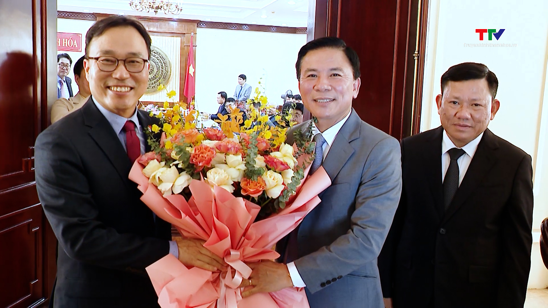 Bí thư Tỉnh ủy tiếp Đại sứ đặc mệnh toàn quyền Hàn Quốc tại Việt Nam- Ảnh 1.