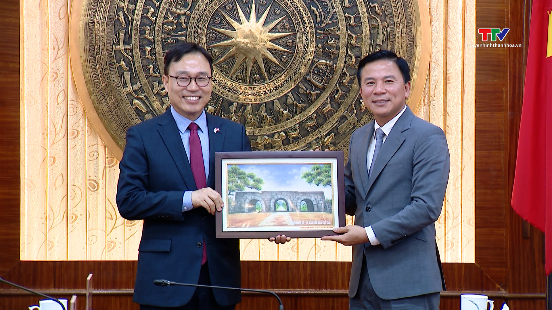 Bí thư Tỉnh ủy tiếp Đại sứ đặc mệnh toàn quyền Hàn Quốc tại Việt Nam- Ảnh 6.