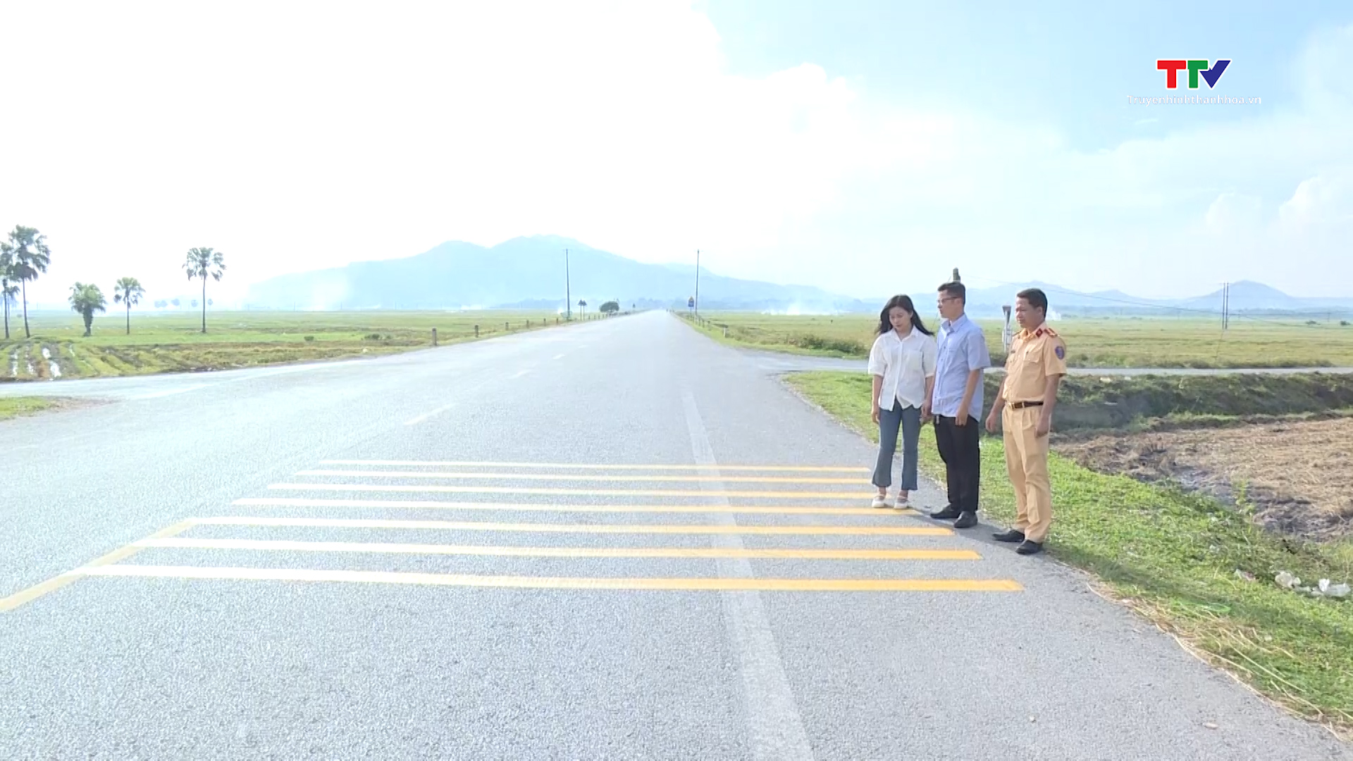 Thị xã Nghi Sơn xử lý "điểm đen", điểm tiềm ẩn nguy cơ tai nạn giao thông- Ảnh 2.